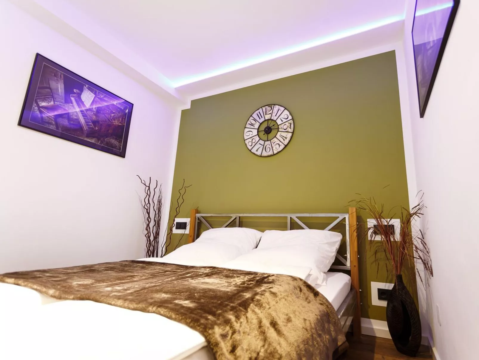 In Berliner Innenstadt, Siegessäule-Nähe - Binnen