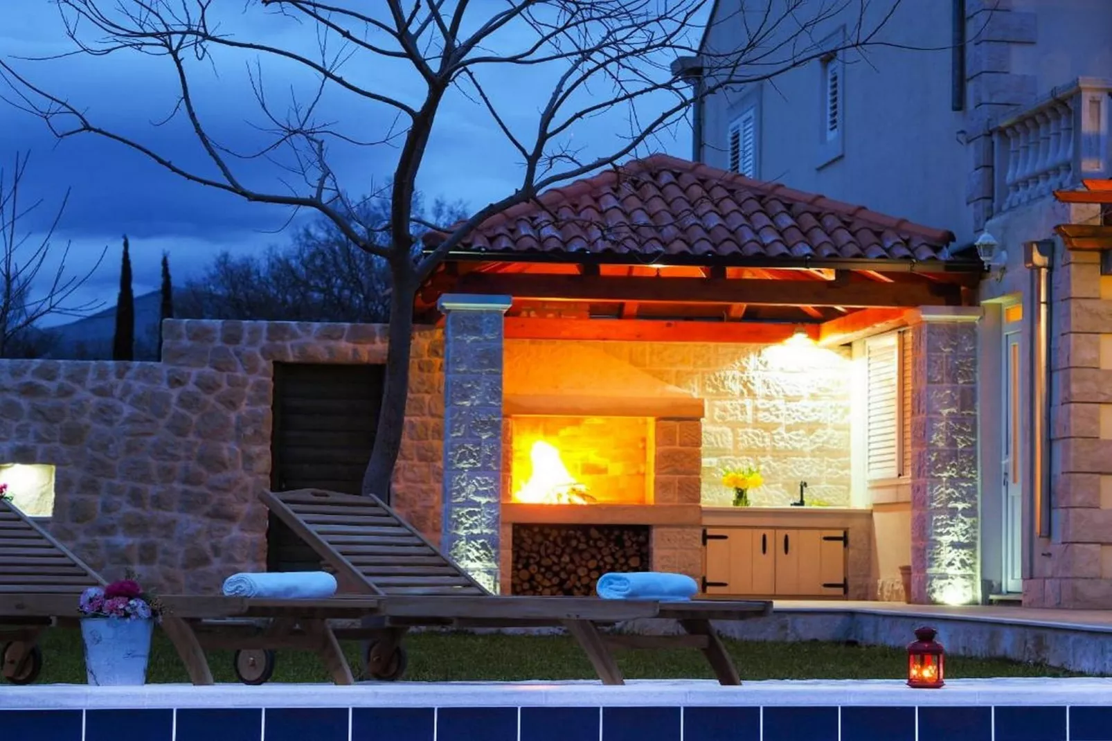 Villa Antonija - Four-Bedroom Villa with Terrace and Private Pool-Buitenlucht