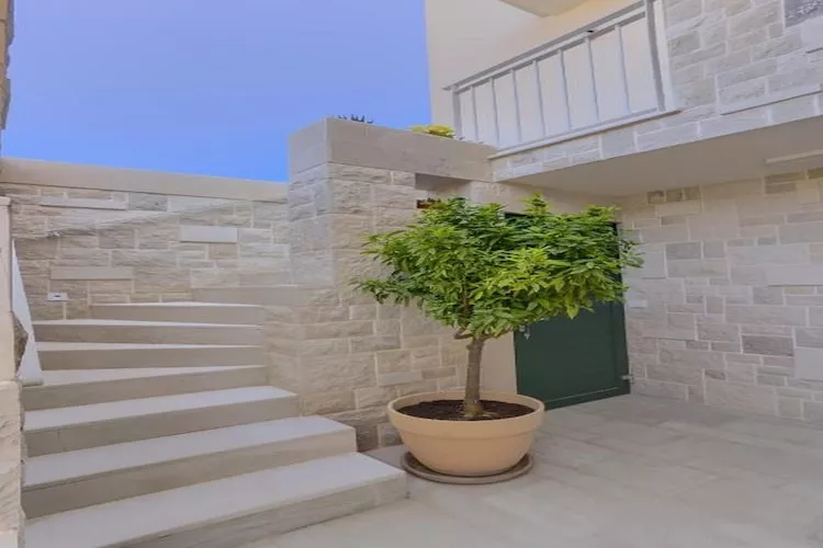 Villa Vera -Three Bedroom Villa with Swimming pool - Buitenlucht