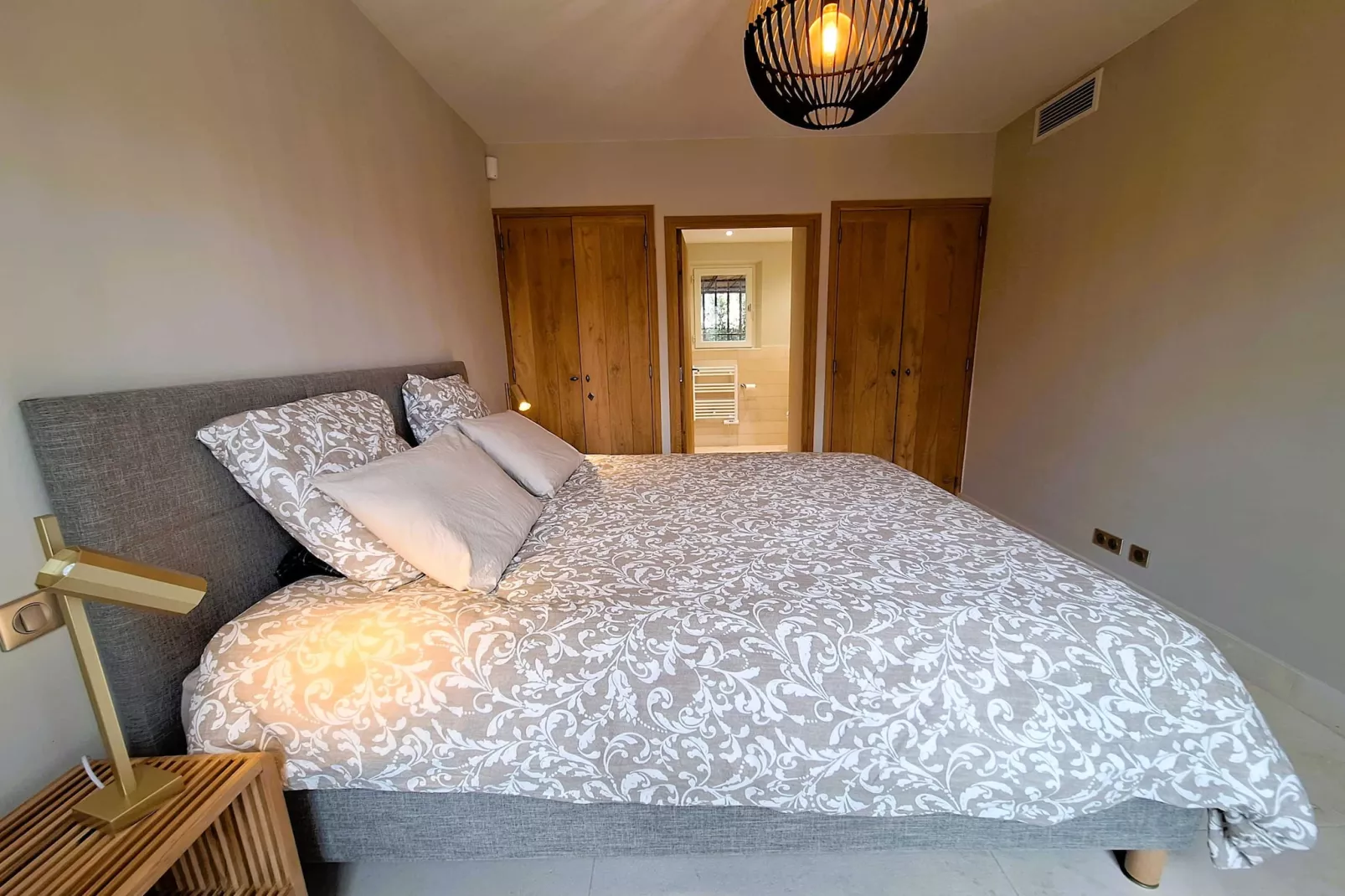 Le Mas Sorella – Votre Évasion Provençale au Cœur des Alpilles-Slaapkamer