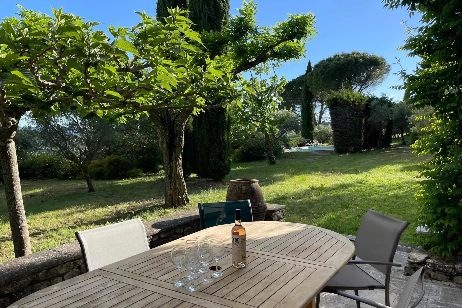 La Familiale - Maison provençale avec piscine et vue imprenable sur Gordes-Terrasbalkon
