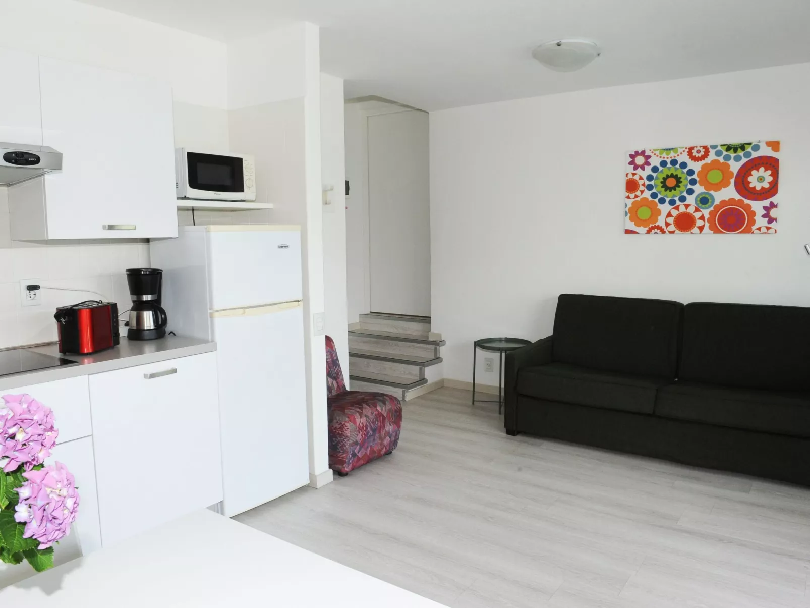 Zwei-Zimmer-Wohnung mit Seeblick, Grill und Gemeinschaftspool - Image-tags.info