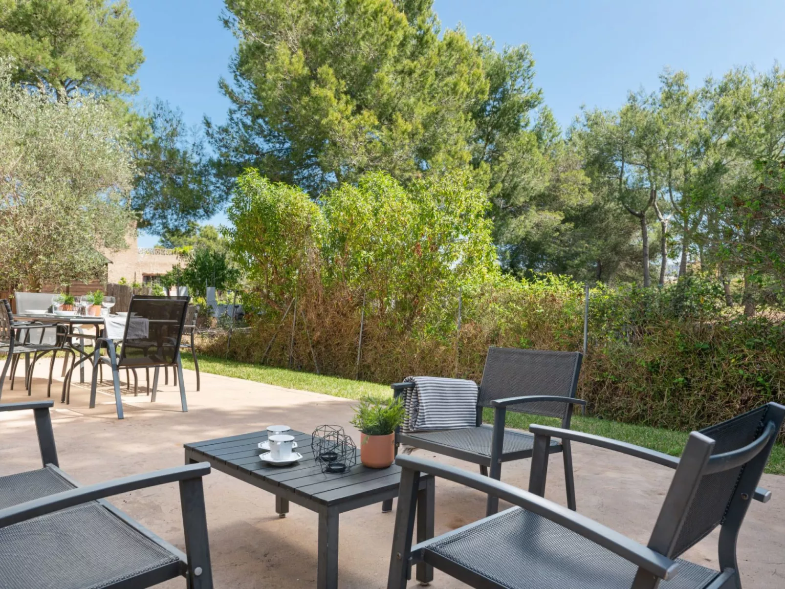 Haus mit Garten und Seeblick in Port d'Alcúdia - Image-tags.info