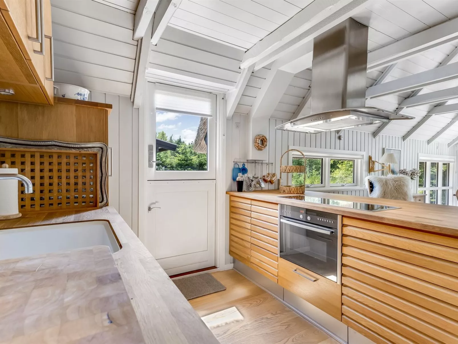 "Albertina" - 900m from the sea - Binnen