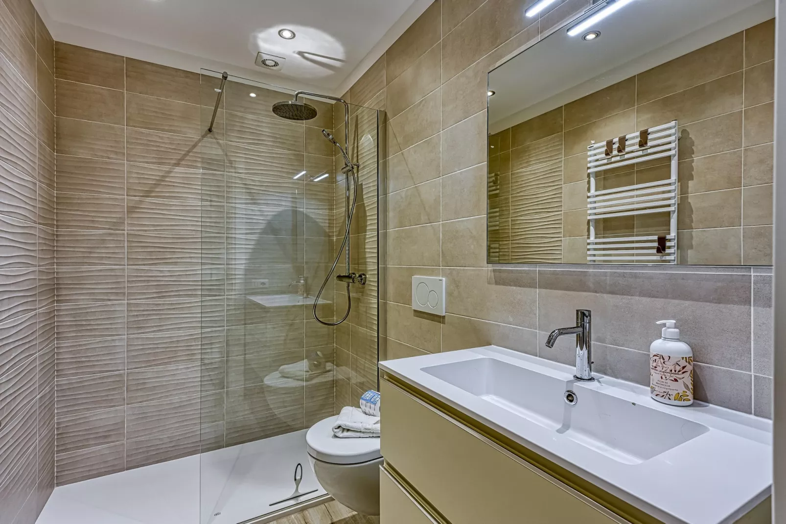 RESIDENCE PORTO LETIZIA - VILLAGE-BILOCALE 4 PAX DELUXE 8227 - VGBD4 - Badkamer