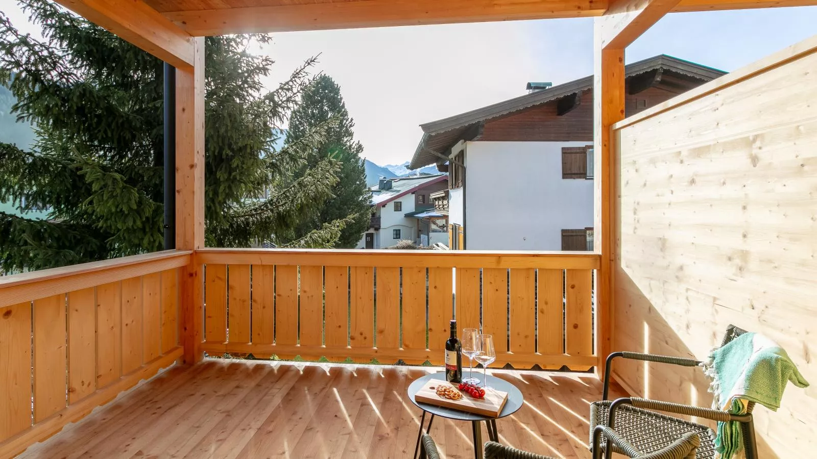 Haus Tauernblick Top 2 und 3 und 4-Terrasbalkon