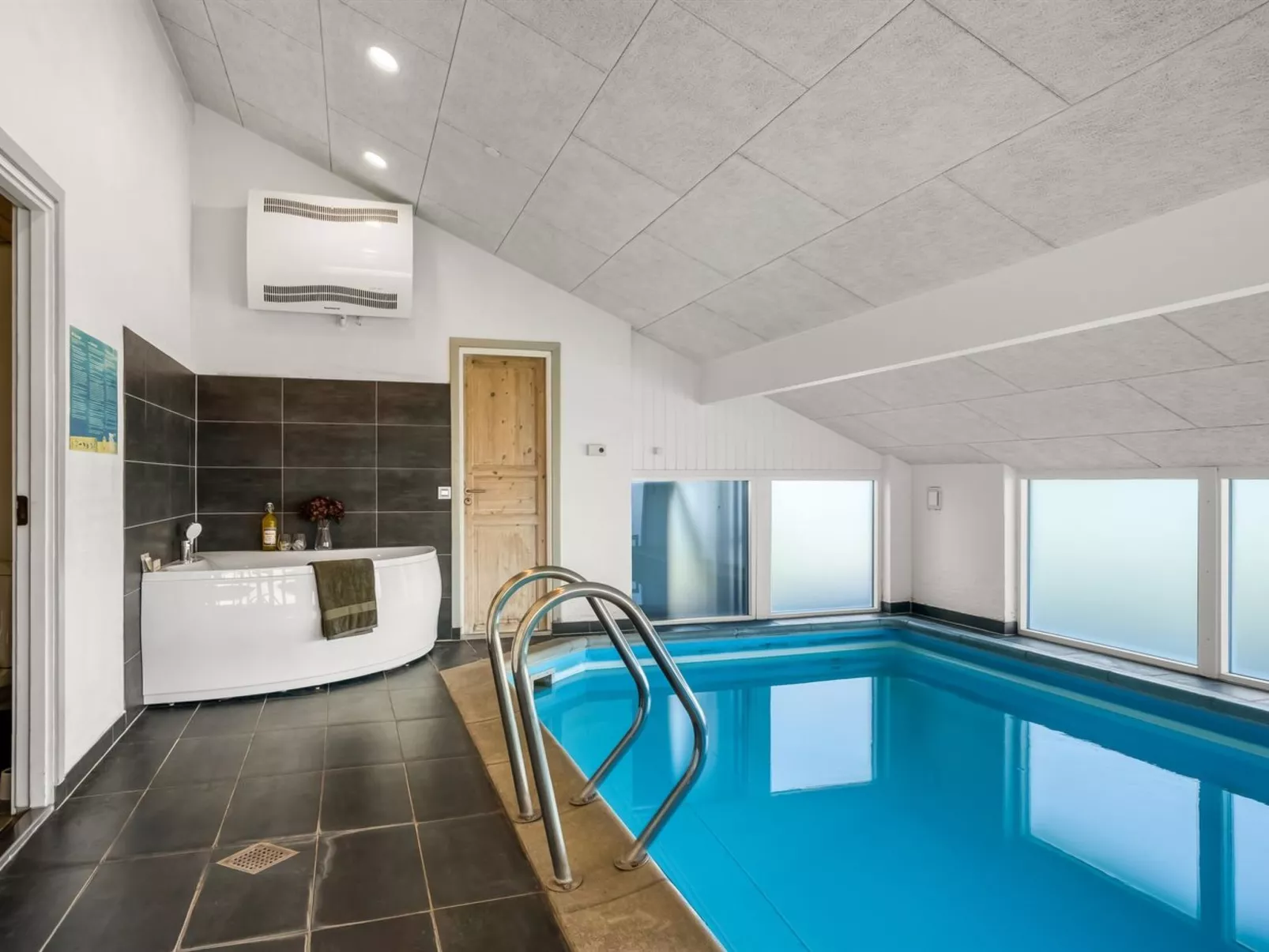 "Månviva" - 250m from the sea - Buiten