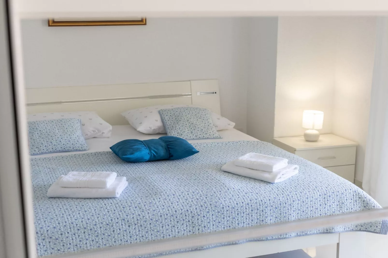 Villa Blanka - Six Bedroom Villa with Swimming Pool and Sea View-Slaapkamer