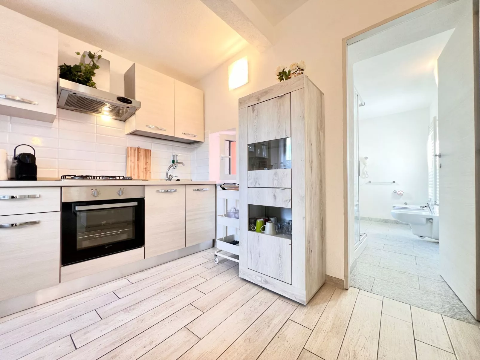 Wohnung im zweiten Stock mit Parkplatz und Garten - Image-tags.info