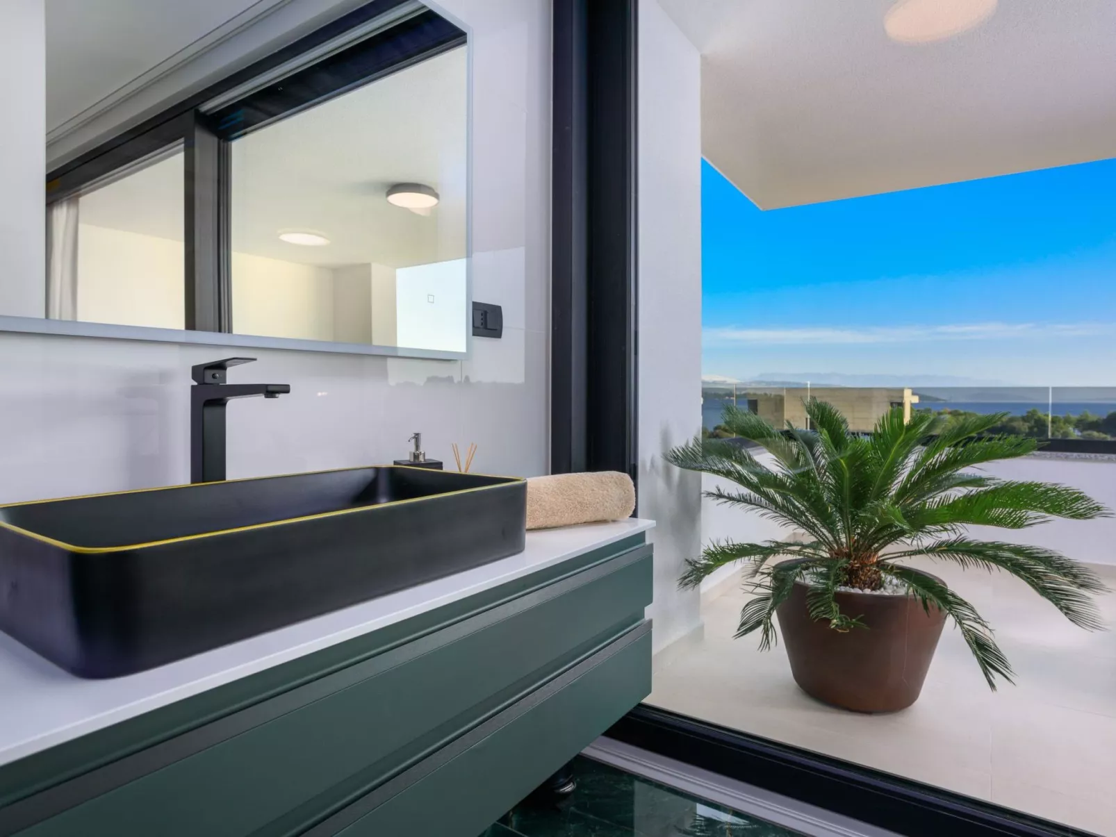 Neue moderne Villa mit Pool in der Nähe von dem - Image-tags.info