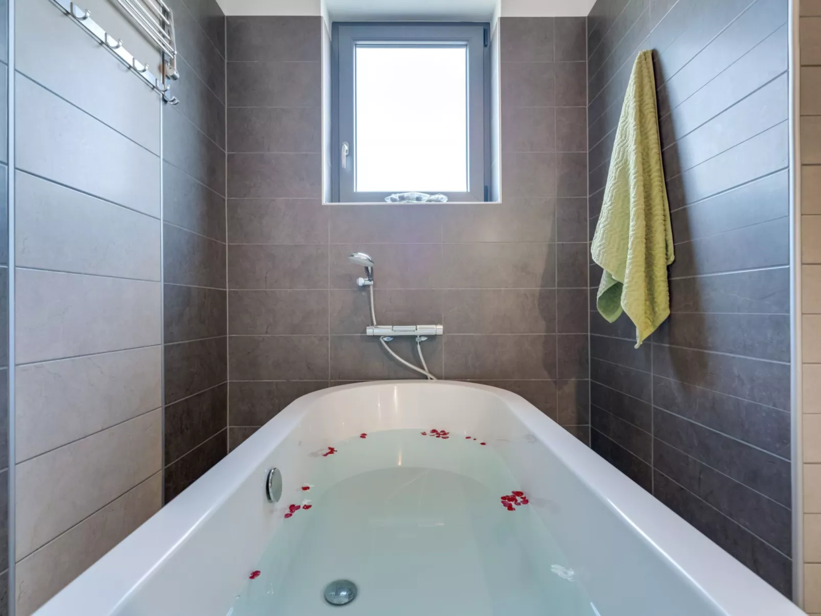 Villa "View" mit Blick auf das Wasser - Image-tags.info