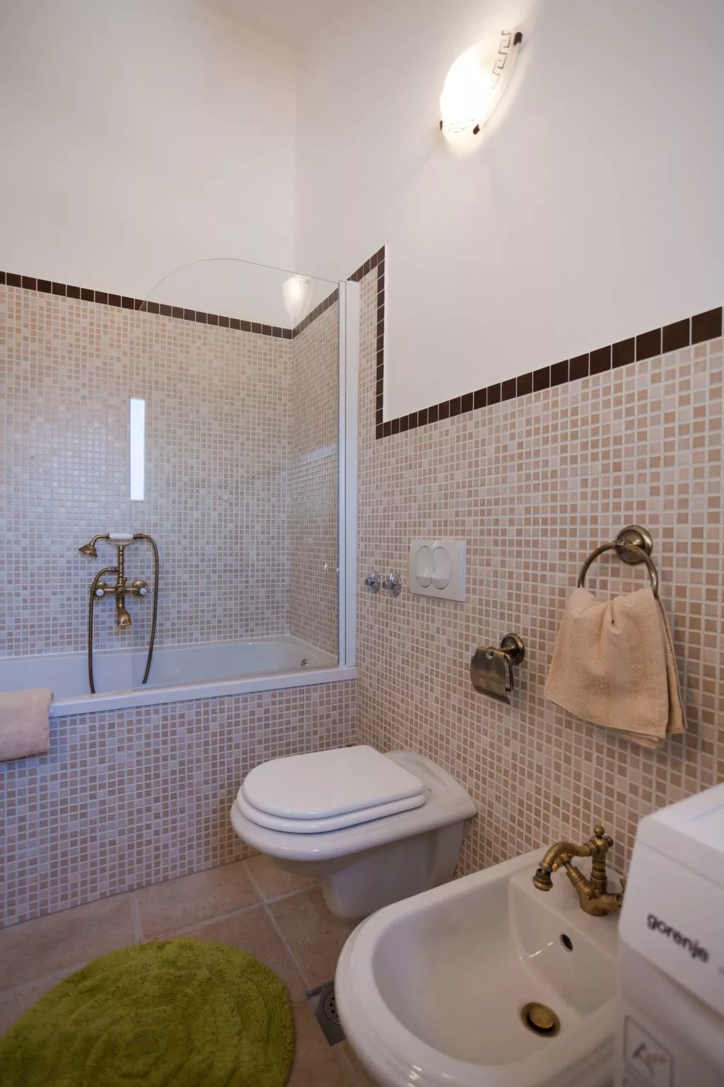 Luxuriöse Villa mit Pool inmitten der Natur - Image-tags.info