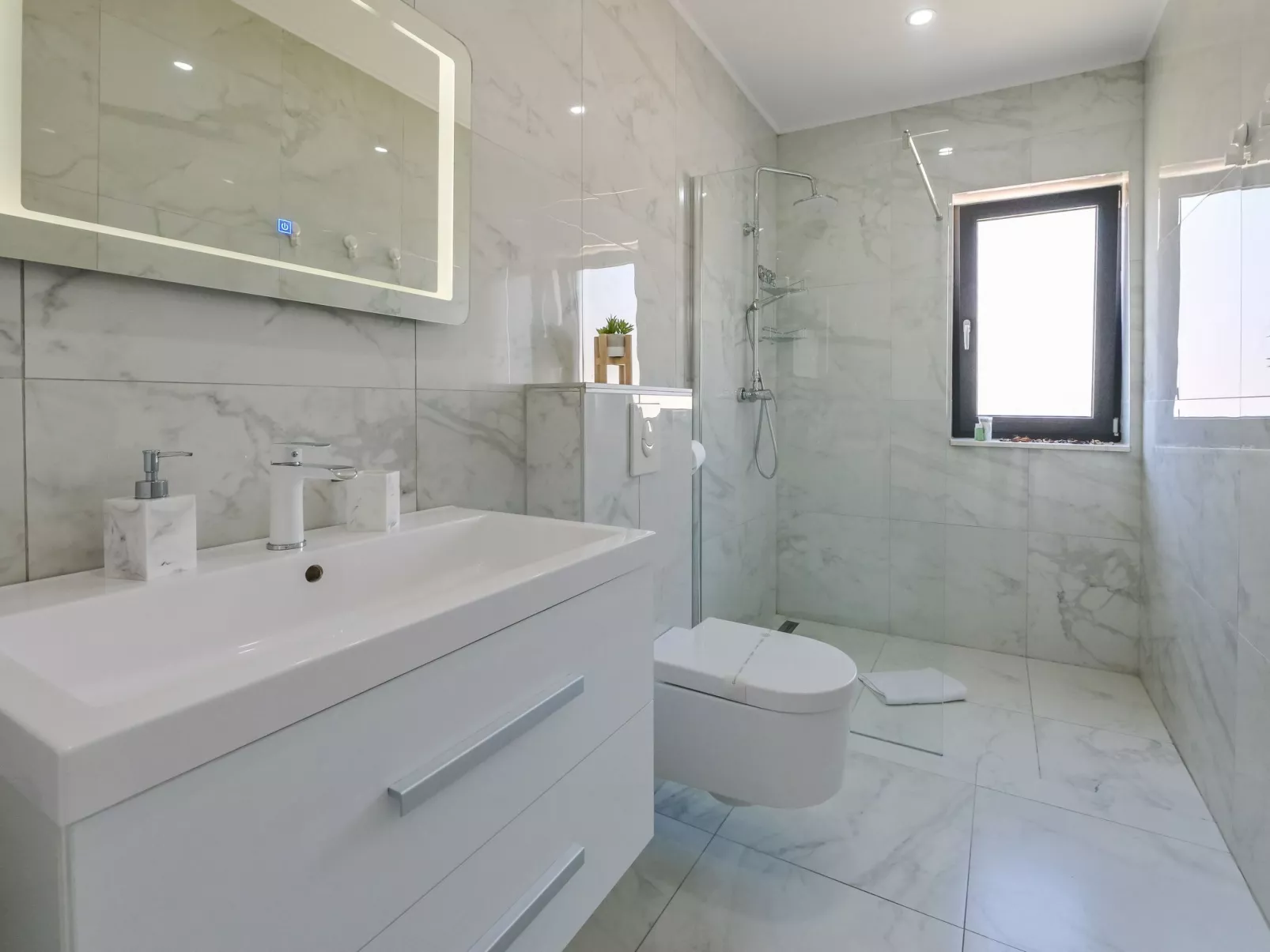 Mit Privatpool für 16 Personen ca. 160 m&sup2; in Novalja, Adriaküste Kroatien - Image-tags.info