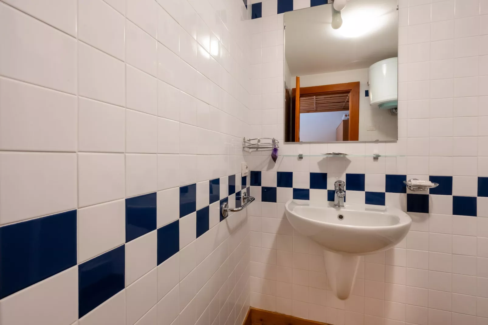 TRILO 2 CERESOLE-Badkamer