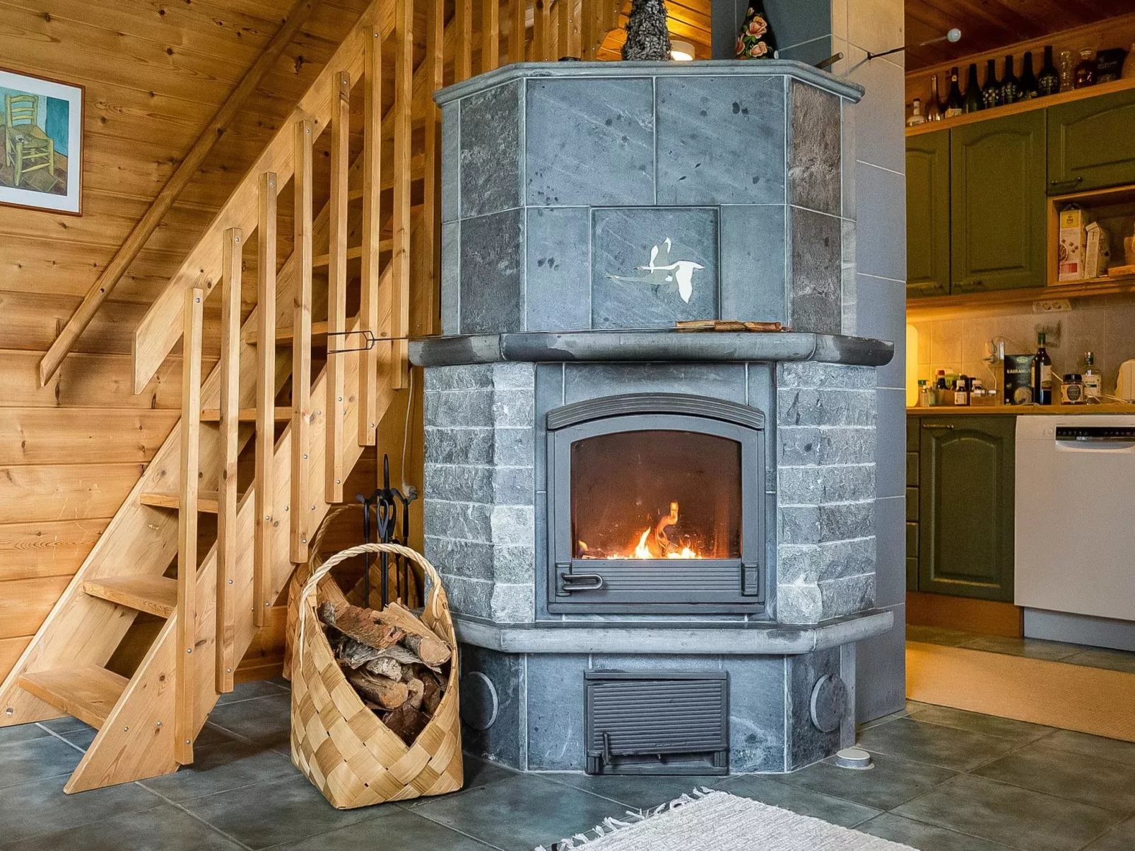 Luongasloma 2 - Binnen