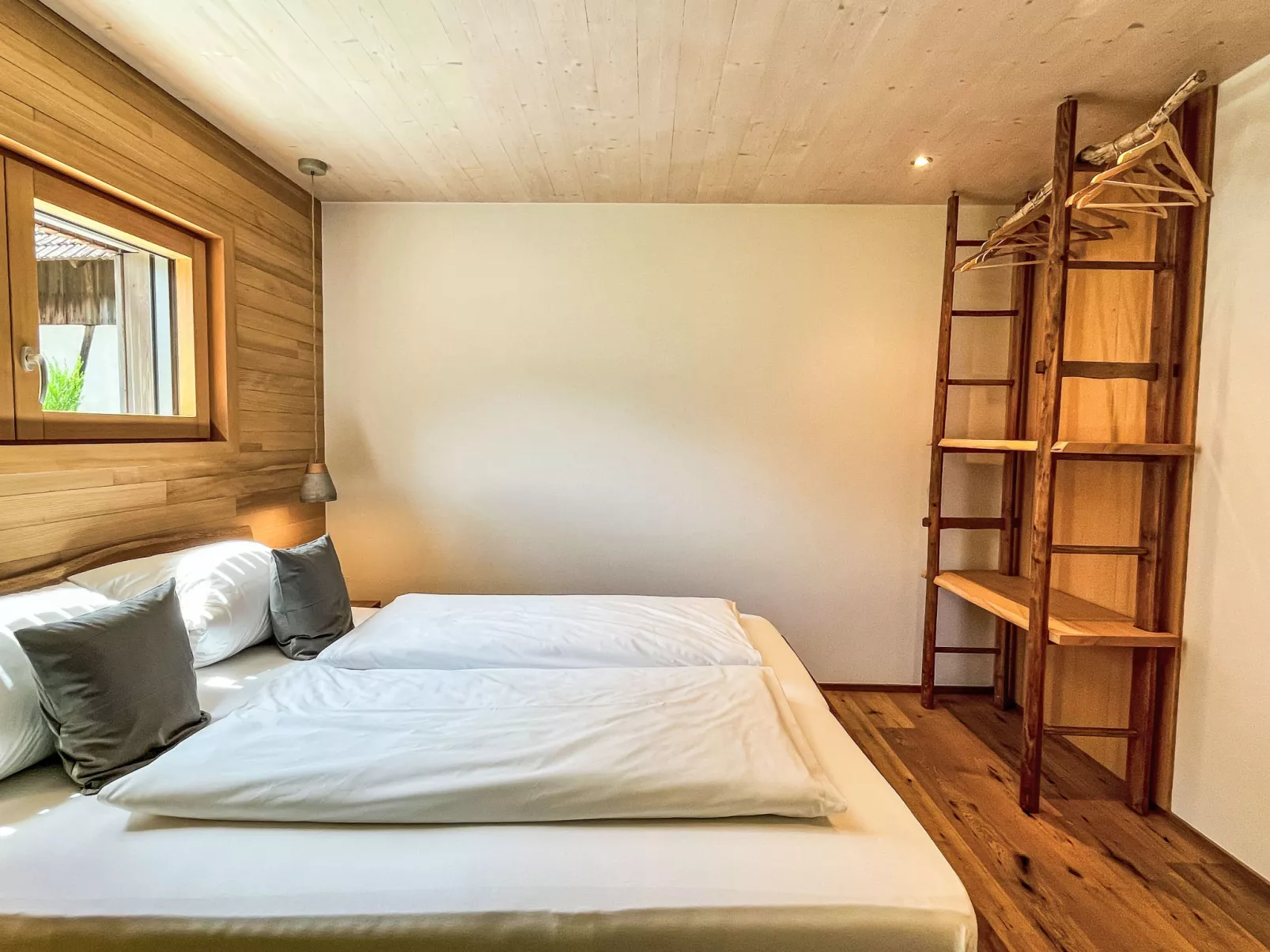 Kinast (HFT202)-Binnen