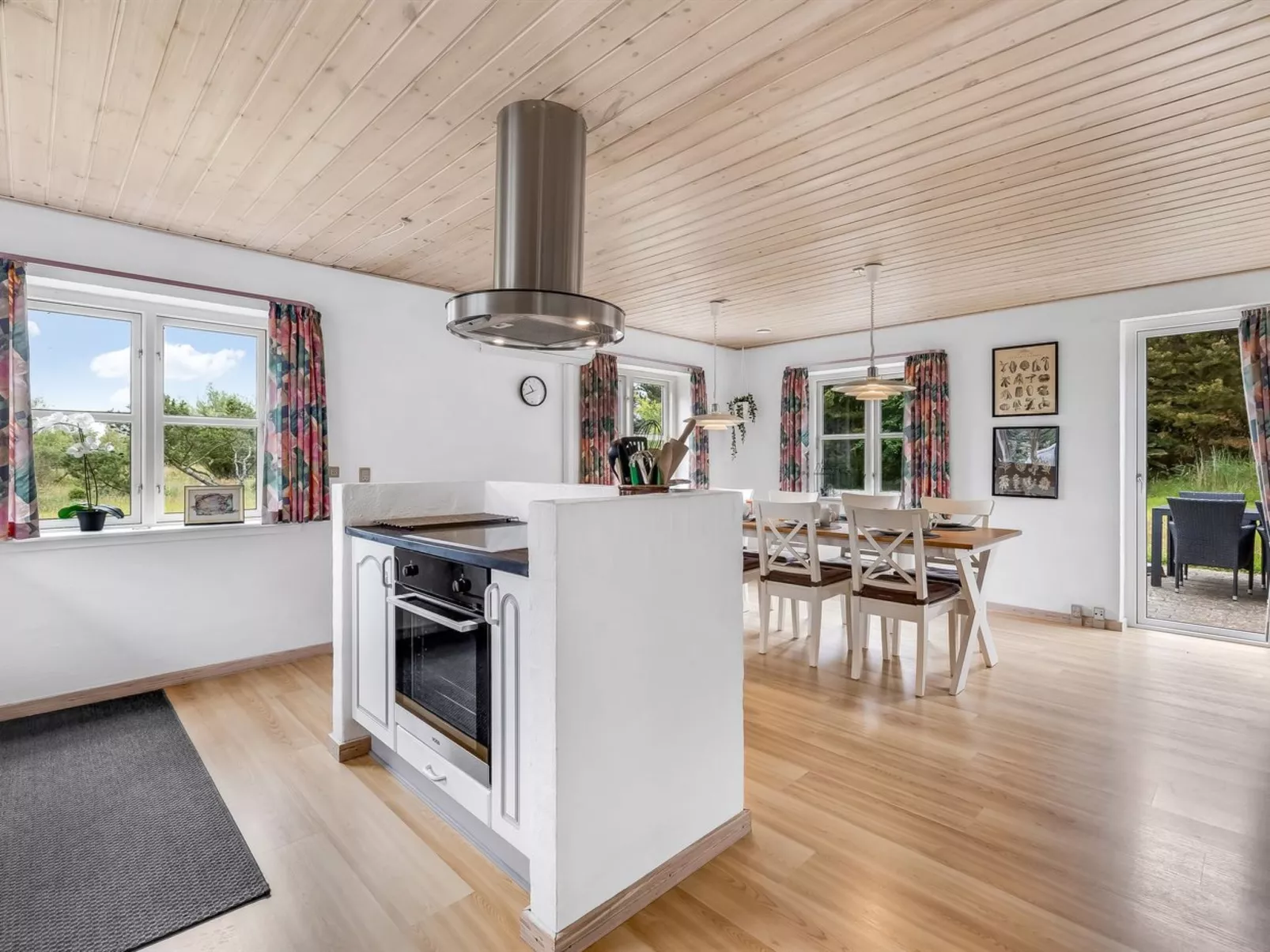 "Marlise" - 2.5km from the sea-Binnen