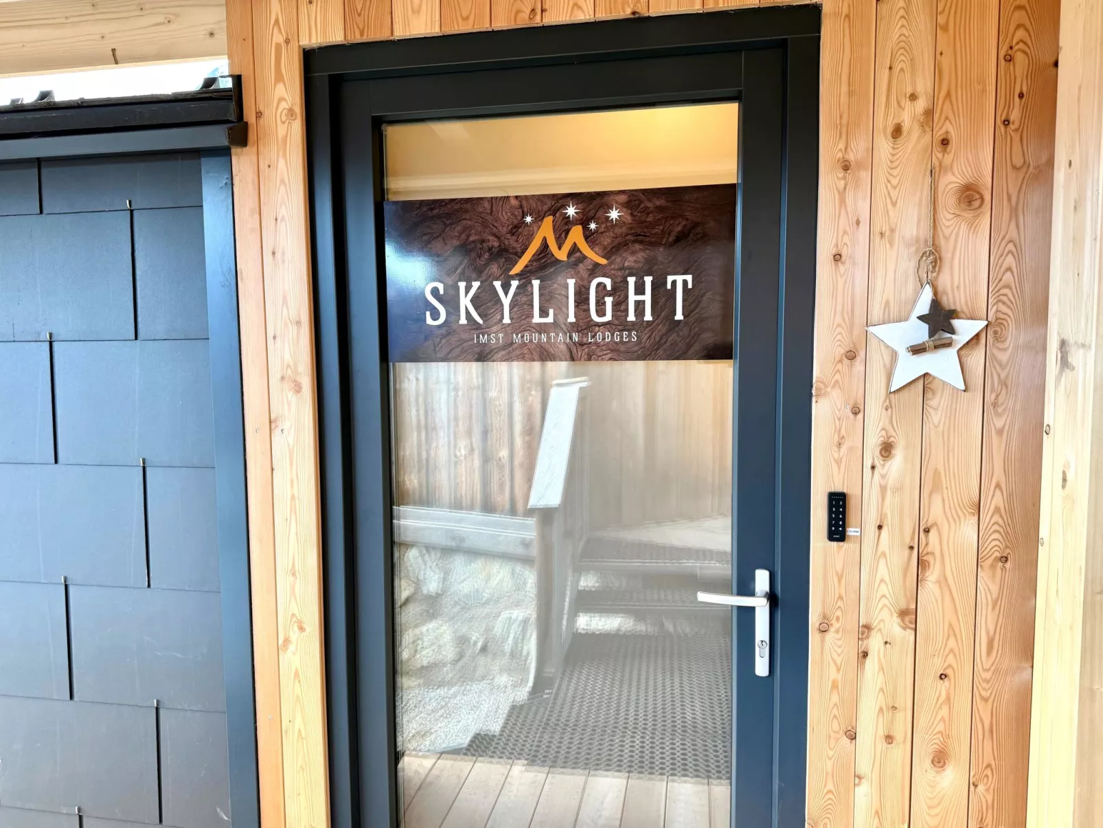 SKYLIGHT Chalet-Buiten