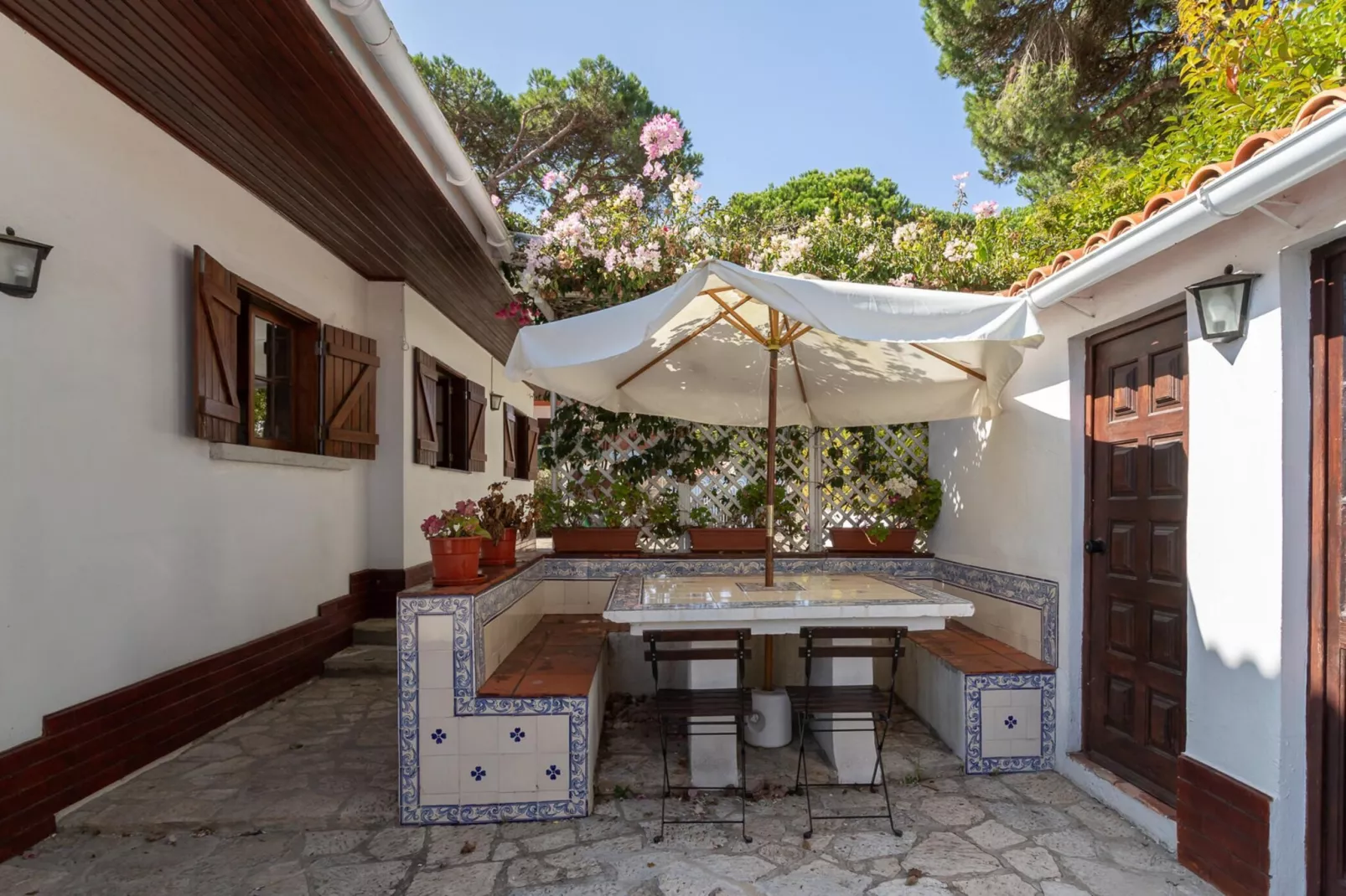 Charming  House and Terrace By Gt House-Terrasbalkon