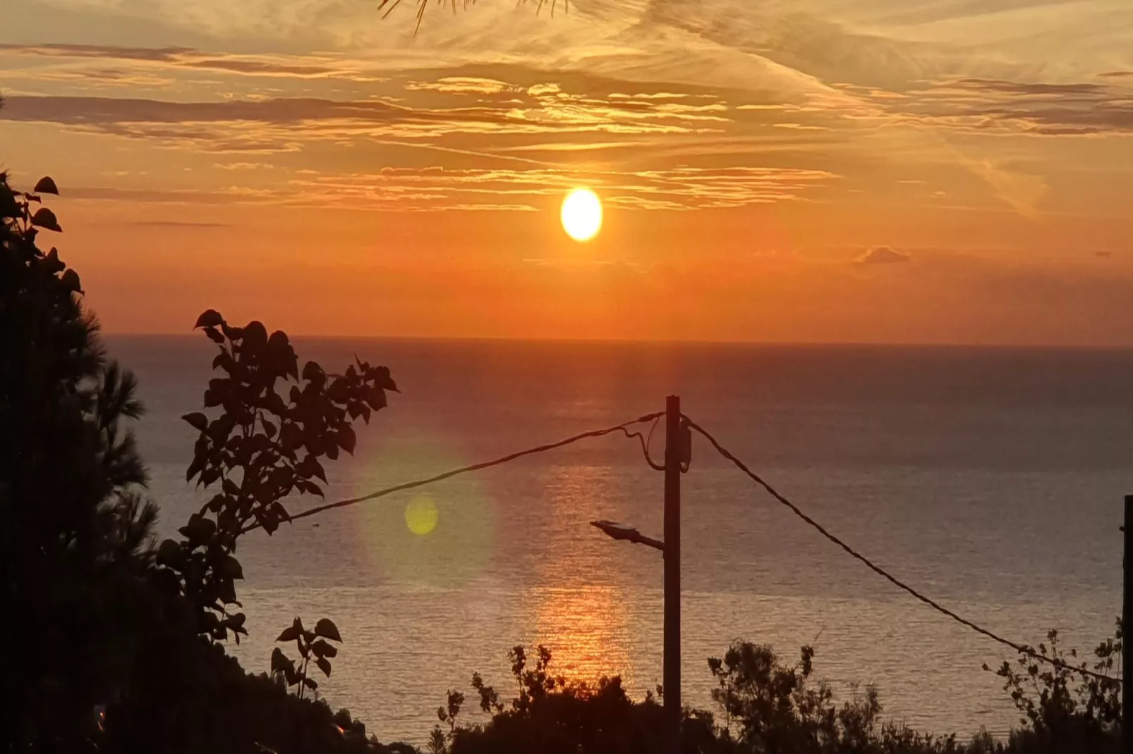 Charmante Villa mit drei Apartments und Meerblick KReidl-Uitzicht zomer