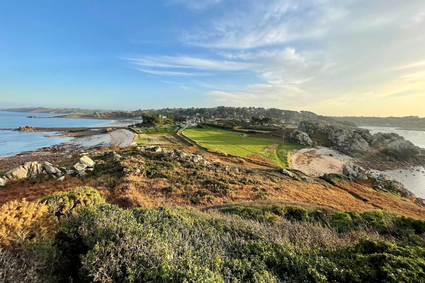 Maison de ville avec terrasse/jardin Guerlesquin - Gebieden zomer 1km