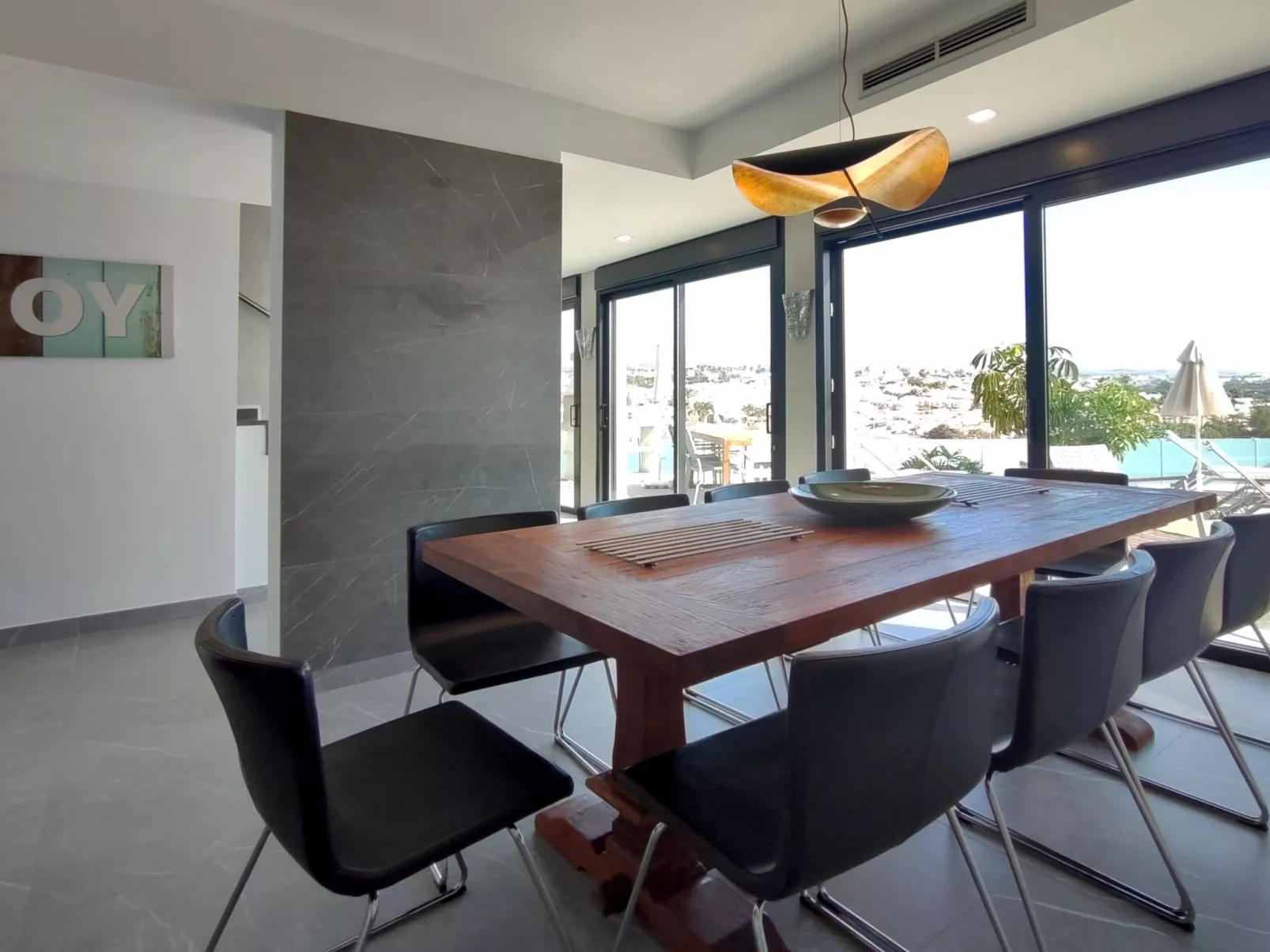 Atemberaubende Villa mit passender Aussicht - Image-tags.info