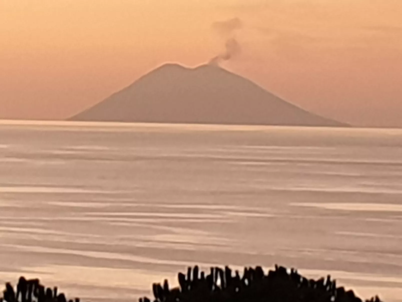Ferienvilla bei Tropea mit Blick auf das Meer und die liparischen Inseln - Image-tags.info