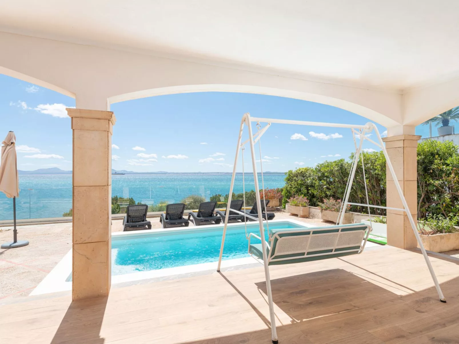 Verträumte Villa mit privatem Pool und Liegewiese - Image-tags.info