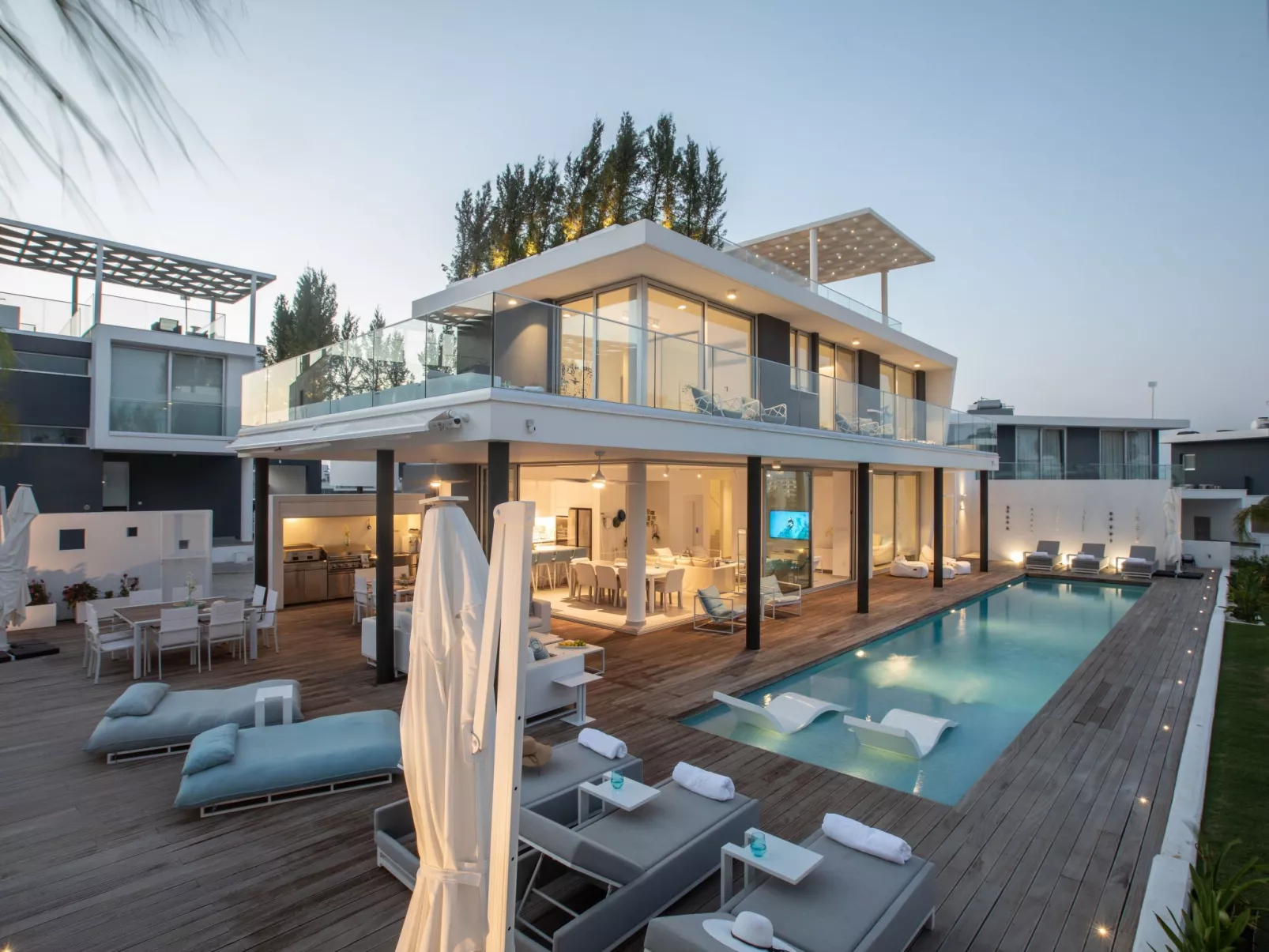 Protaras Olivine Villa mit herrlichem Garten, Pool - Image-tags.info