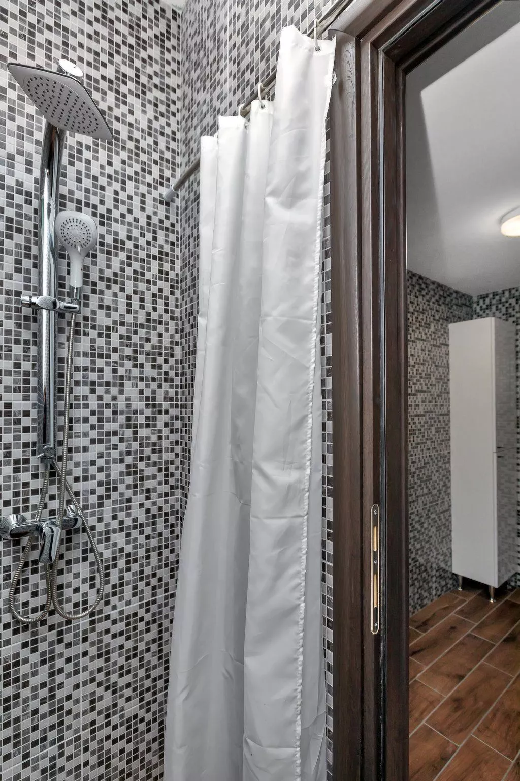 Villa Infinite mit Schwimmbad und Meerblick - Binnen