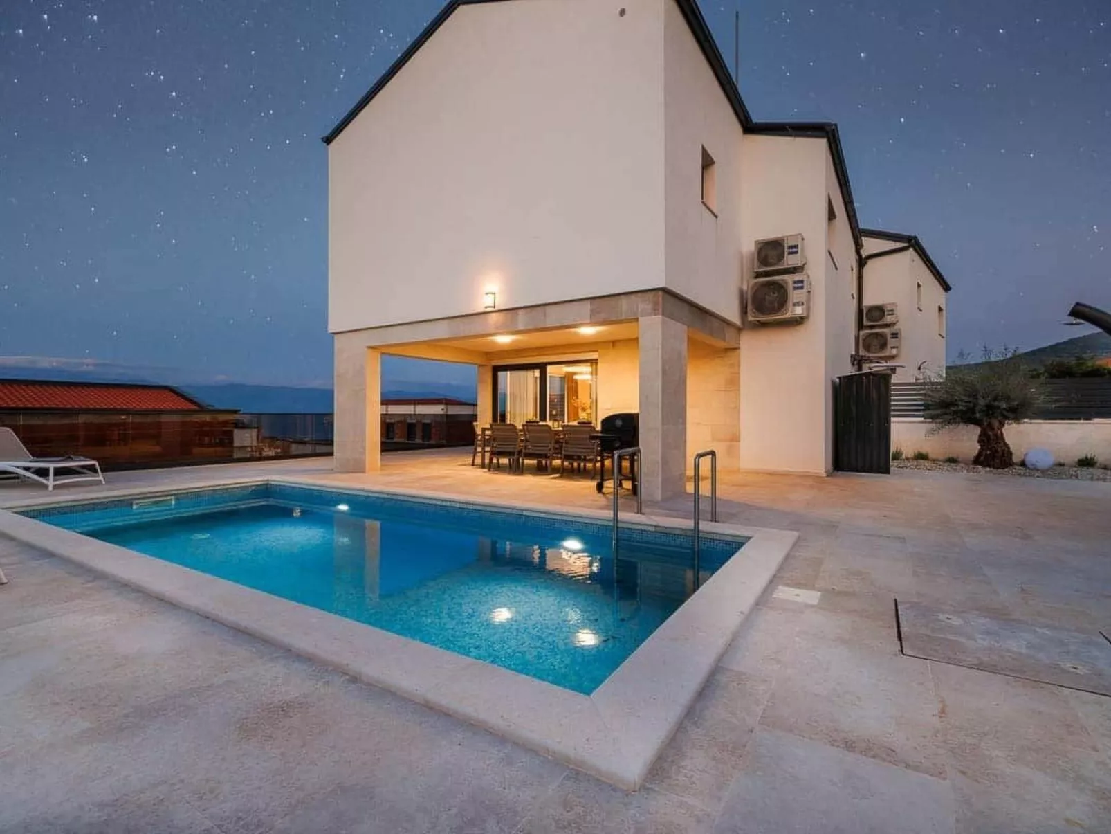 Brandneue Villa -beheizter Pool mit schönem Meerblick - Image-tags.info