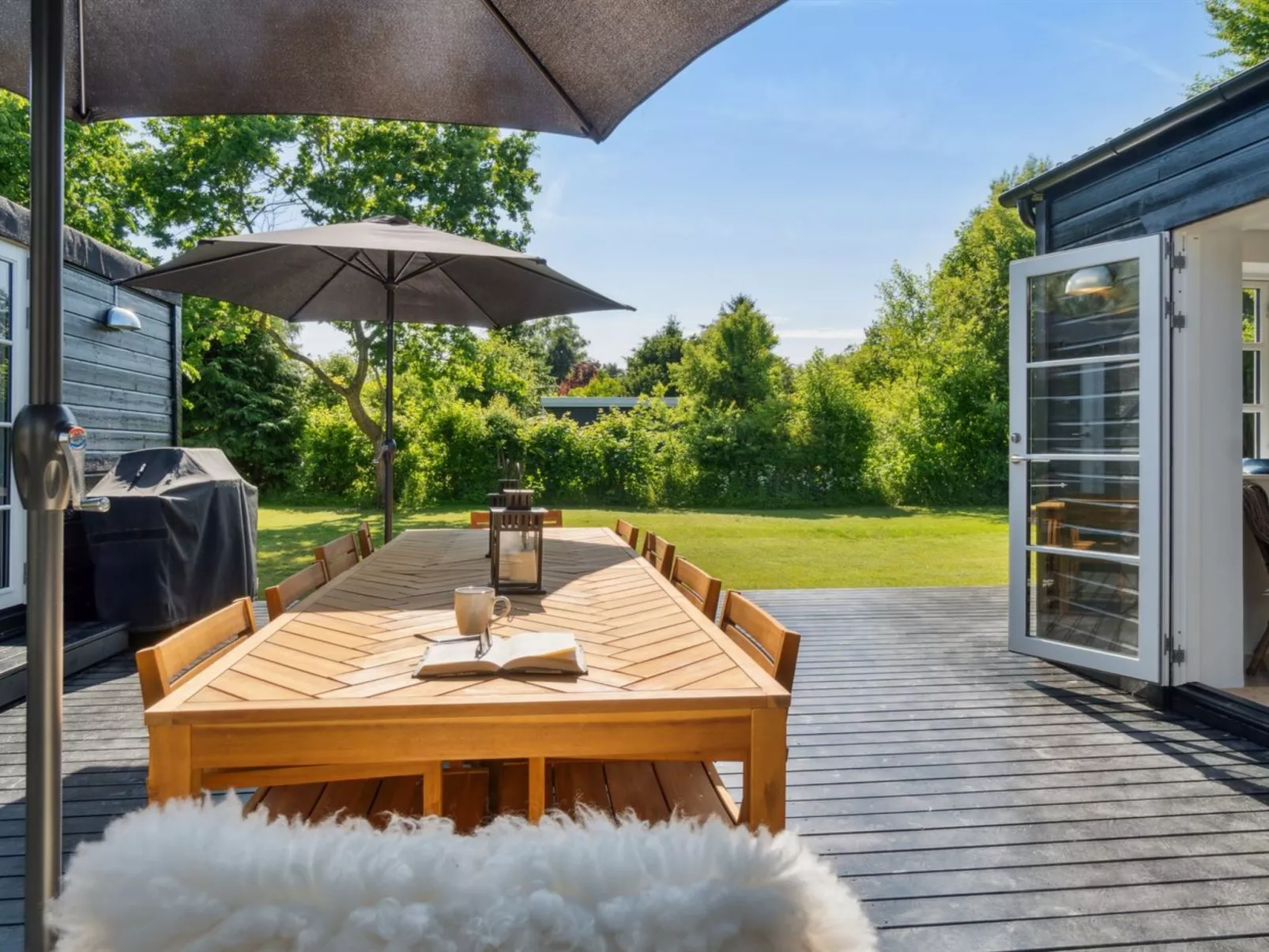 "Thrym" - 2.5km from the sea - Buiten