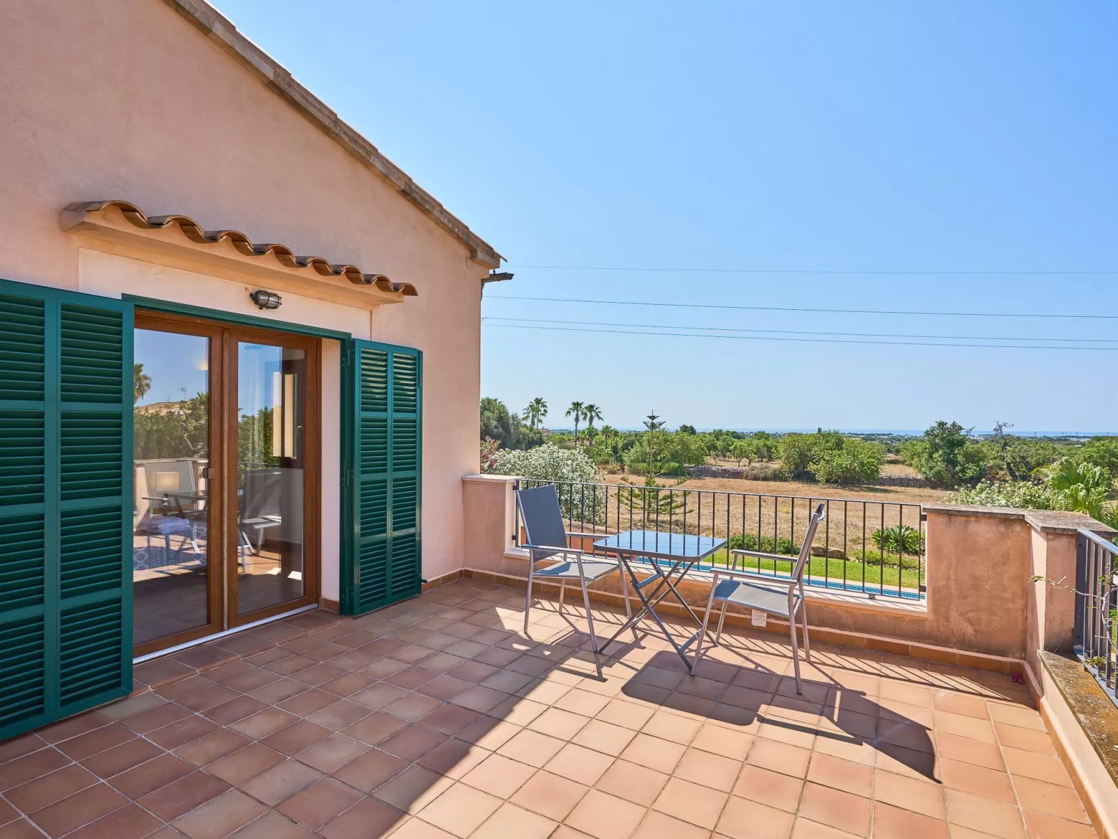 Miralu - Buiten