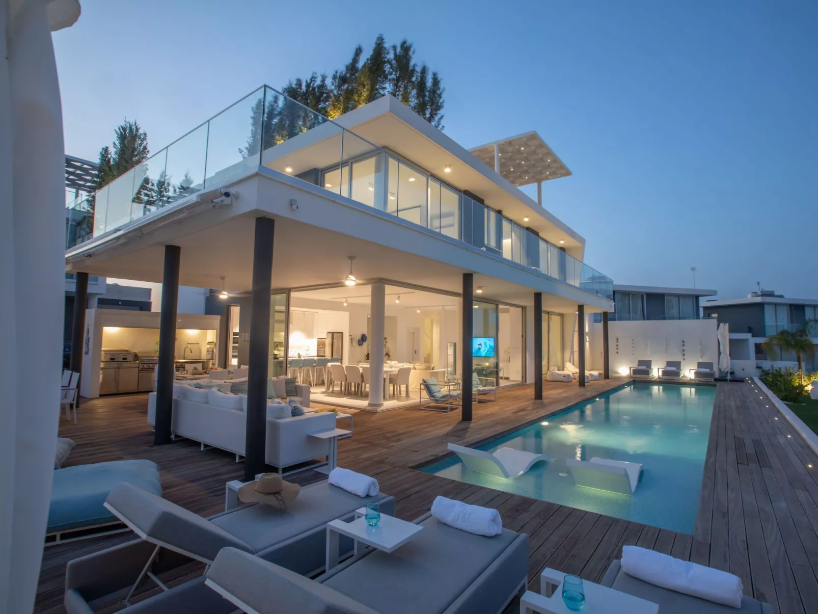 Protaras Olivine Villa mit herrlichem Garten, Pool - Image-tags.info