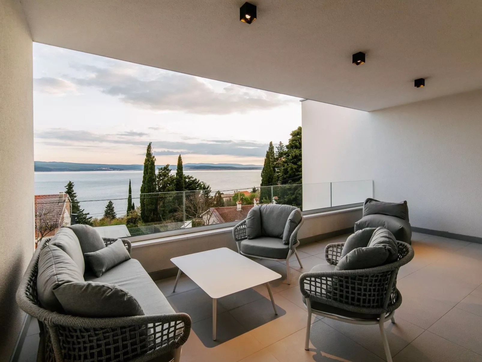 Moderne Villa "XeMa" am Meer, magischer Blick - Image-tags.info