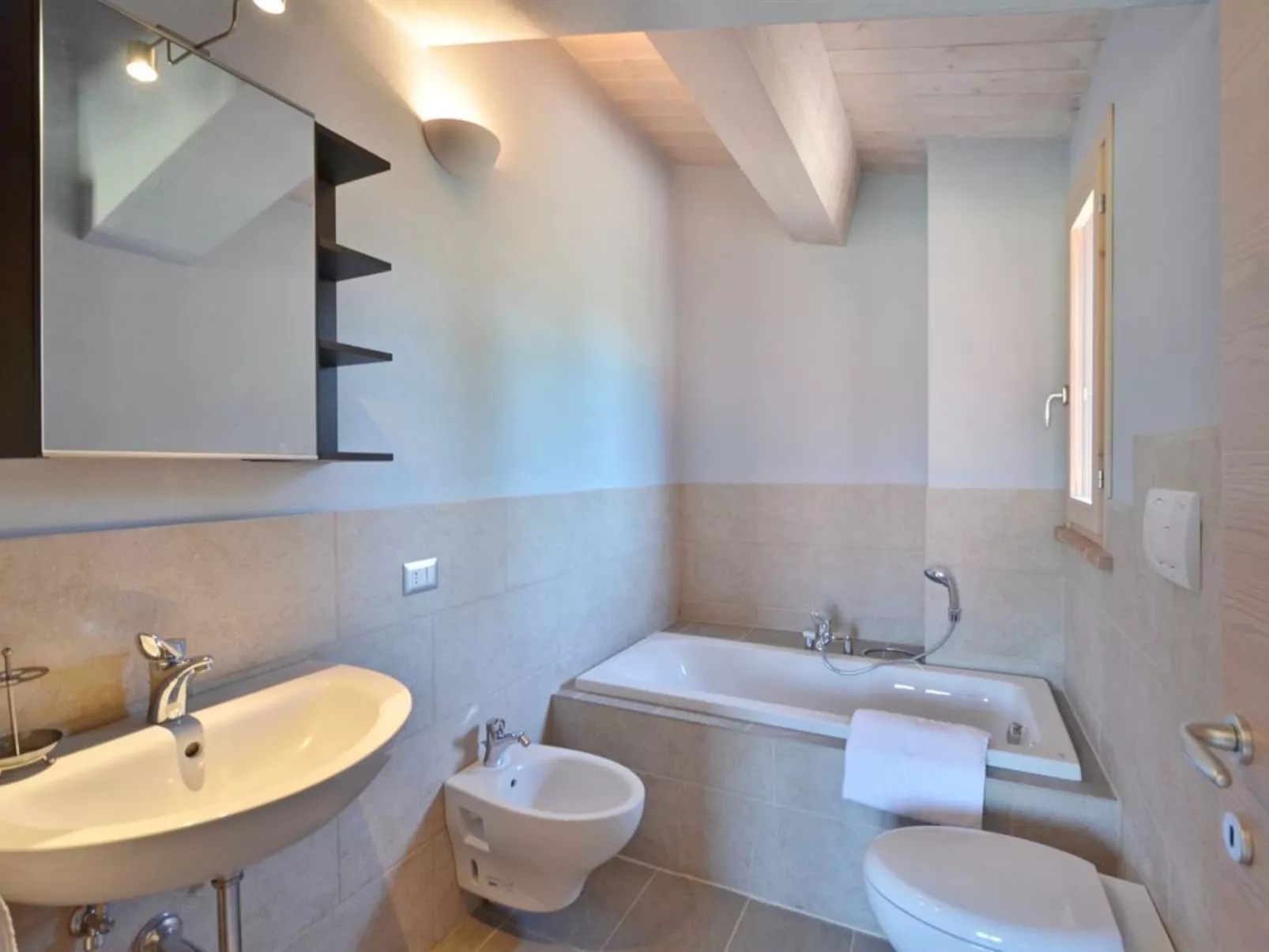 Villa Azzurro - Binnen