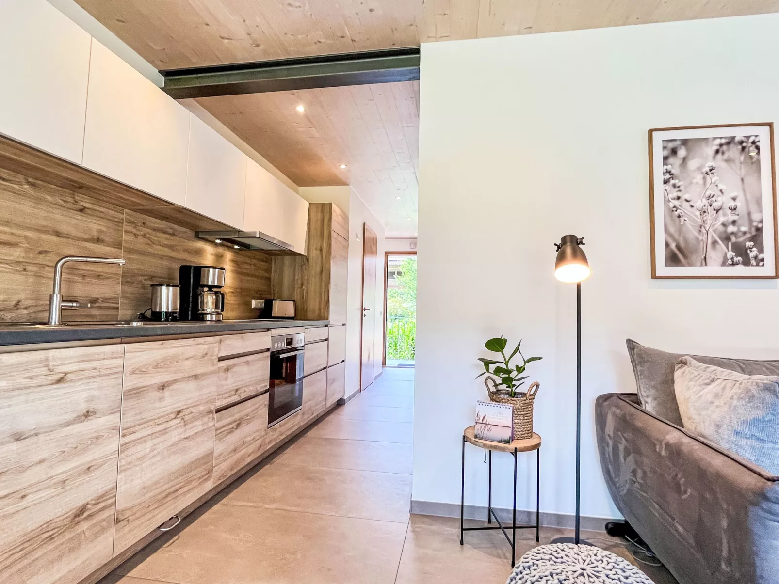 Kinast (HFT201)-Binnen