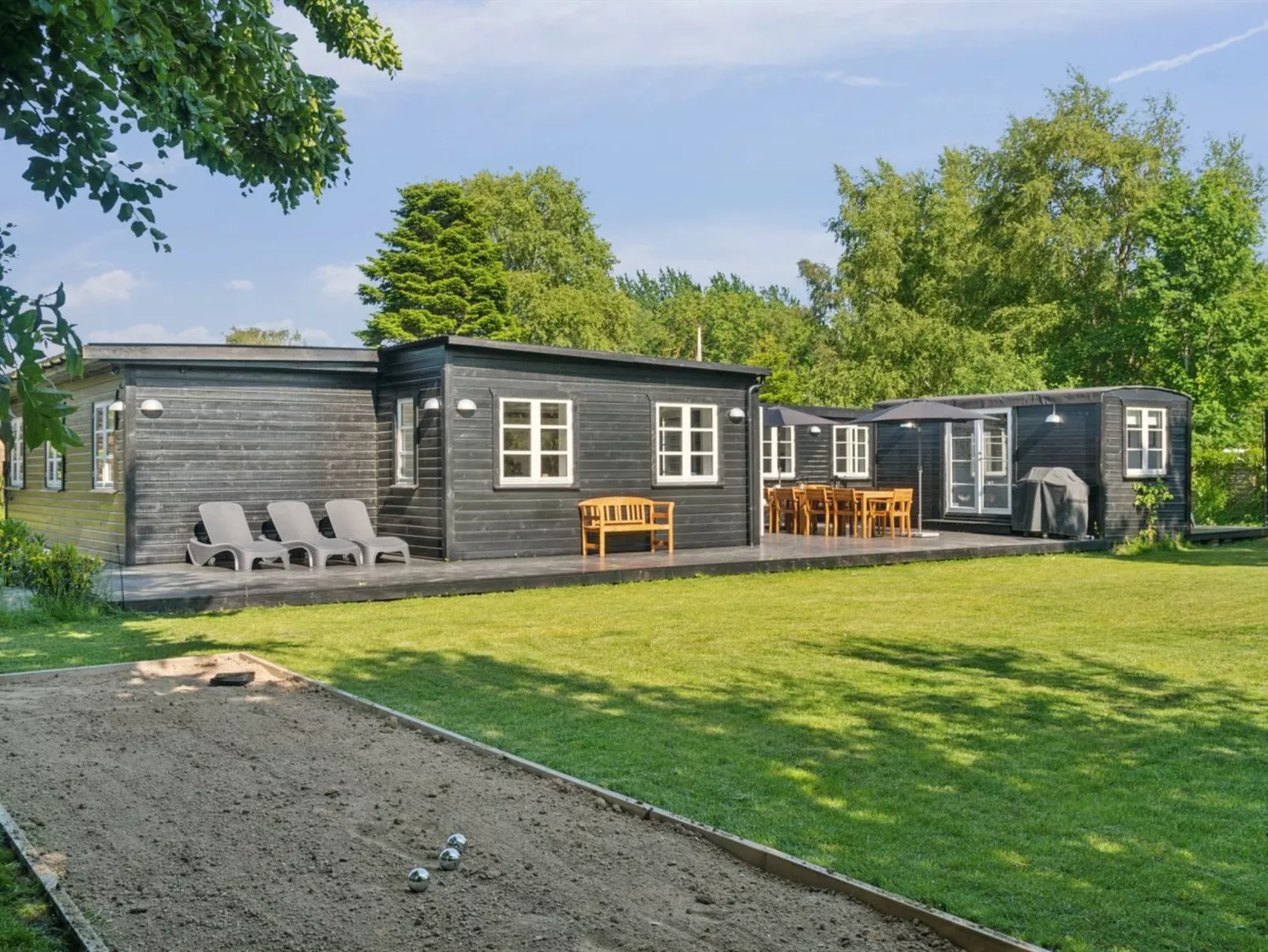 "Thrym" - 2.5km from the sea - Buiten