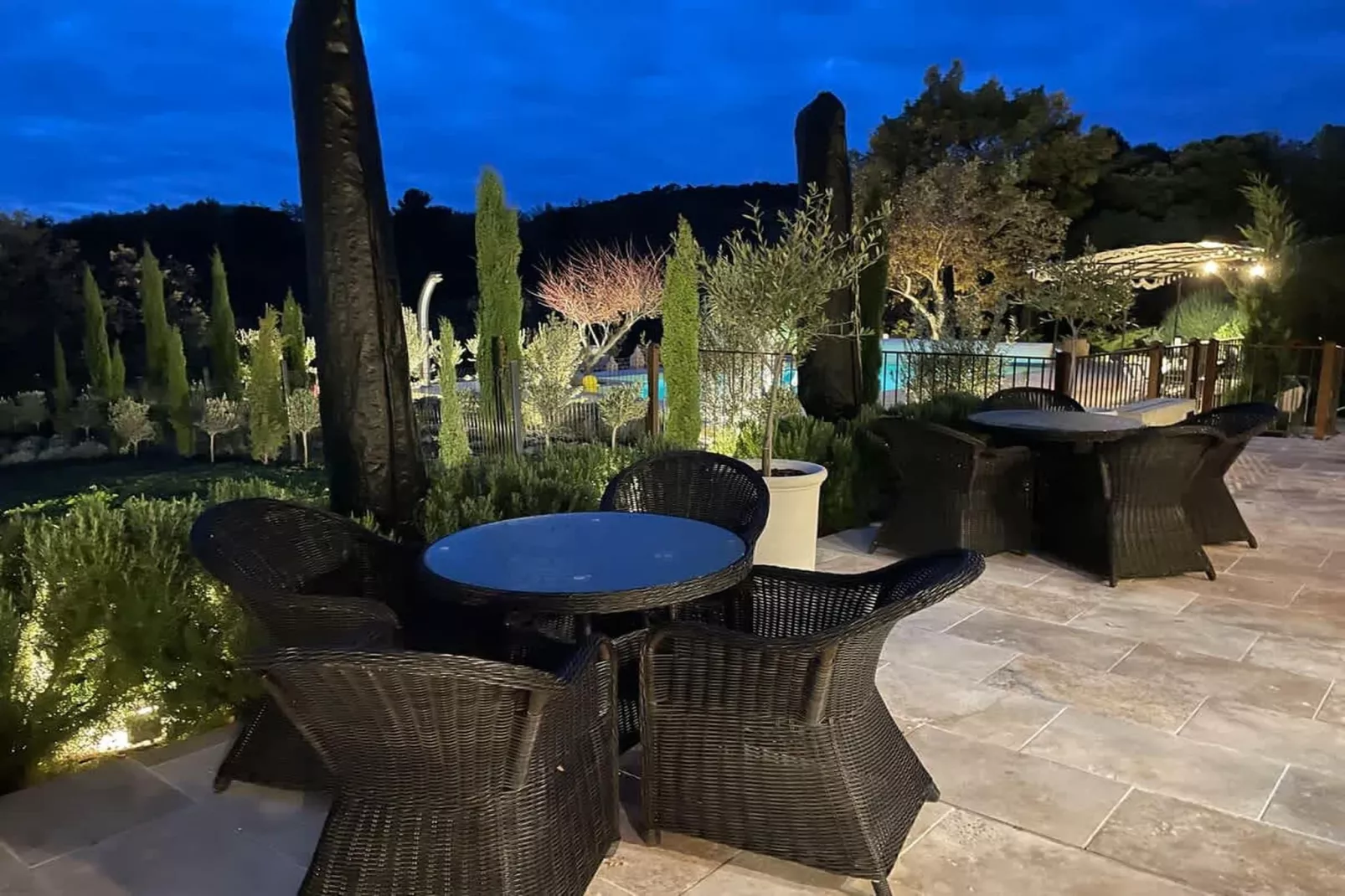 Villa provencale à Murs coeur du Luberon-Terrasbalkon