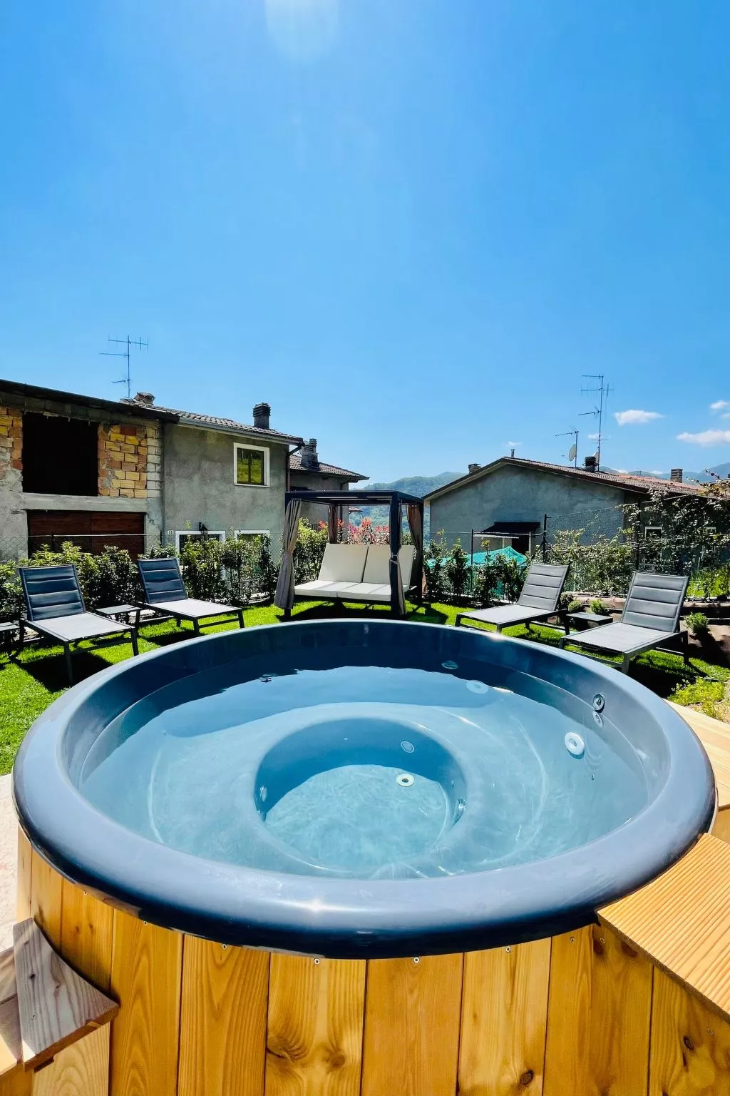 Wohnung in Voltino mit Privatparkplatz - Image-tags.info