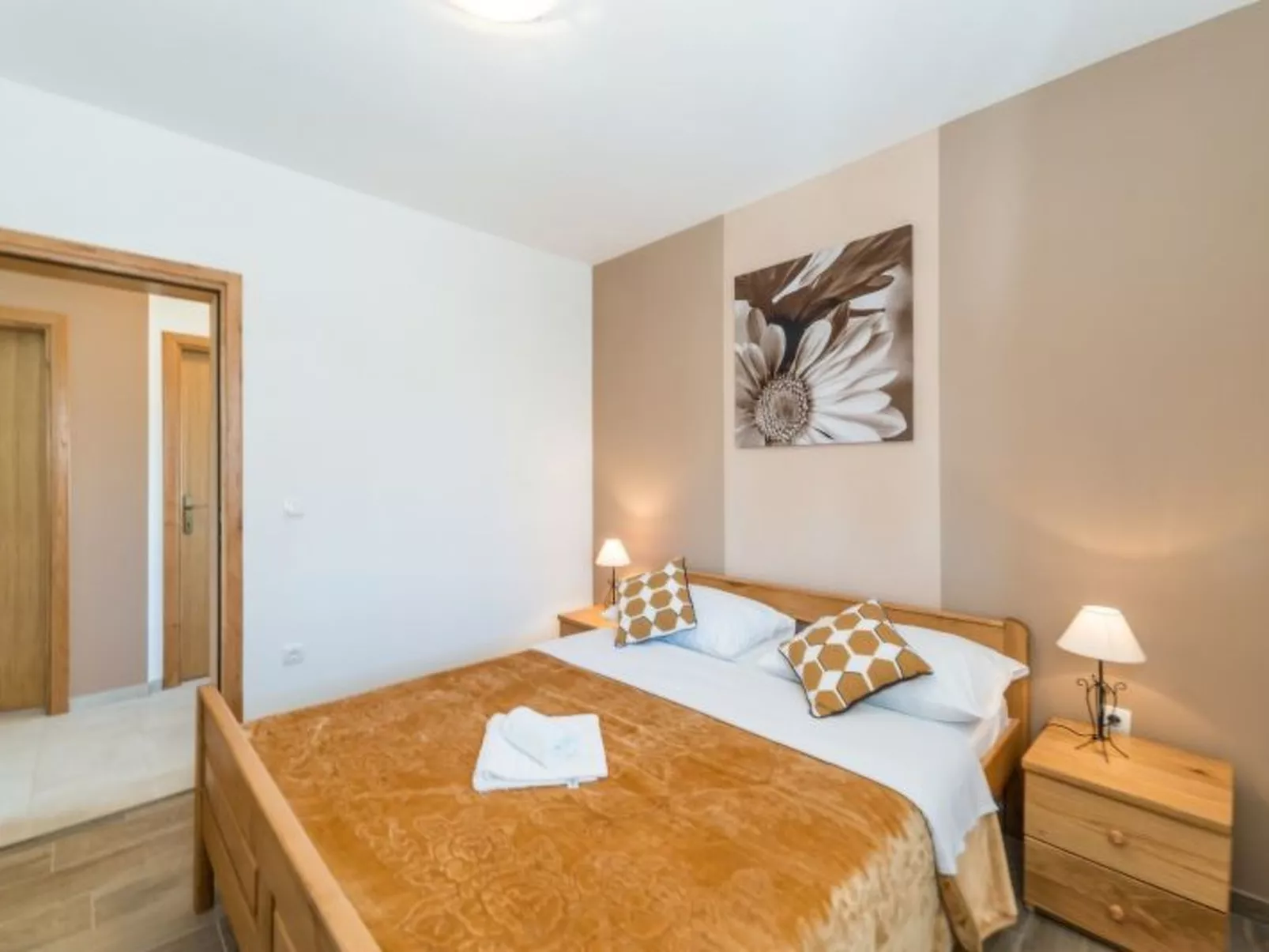 Steinvilla mit Pool, Meerblick, Nähe Sandstrand - Image-tags.info