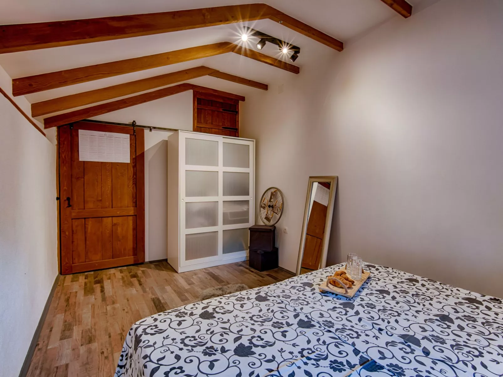 Haus mit Pool, 50 Meter vom Meer entfernt - Image-tags.info