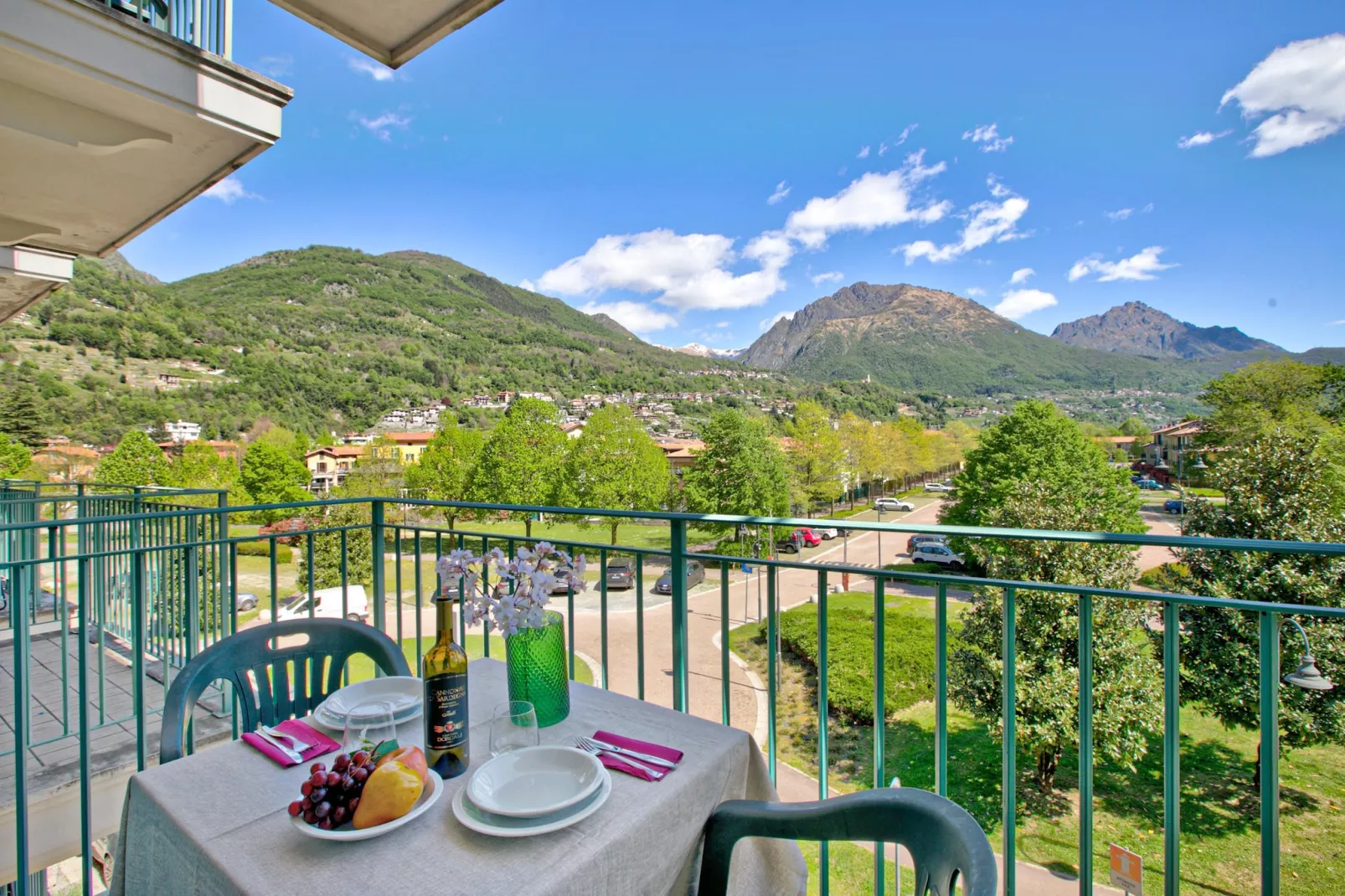 RESIDENCE PORTO LETIZIA - PALACE-1ROOM APT 4 PAX MOUNTAIN VIEW DELUXE8204 - P1MD4 - Terrasbalkon