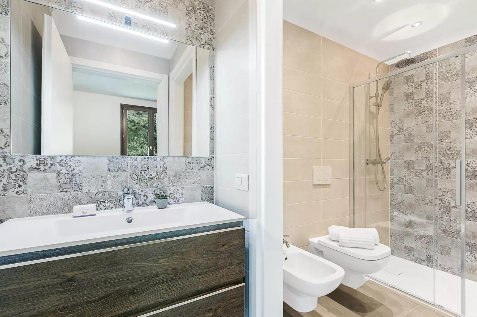 RESIDENCE PORTO LETIZIA - VILLAGE-TRILOCALE 6 PAX DELUXE 8229 - VGB6D - Badkamer