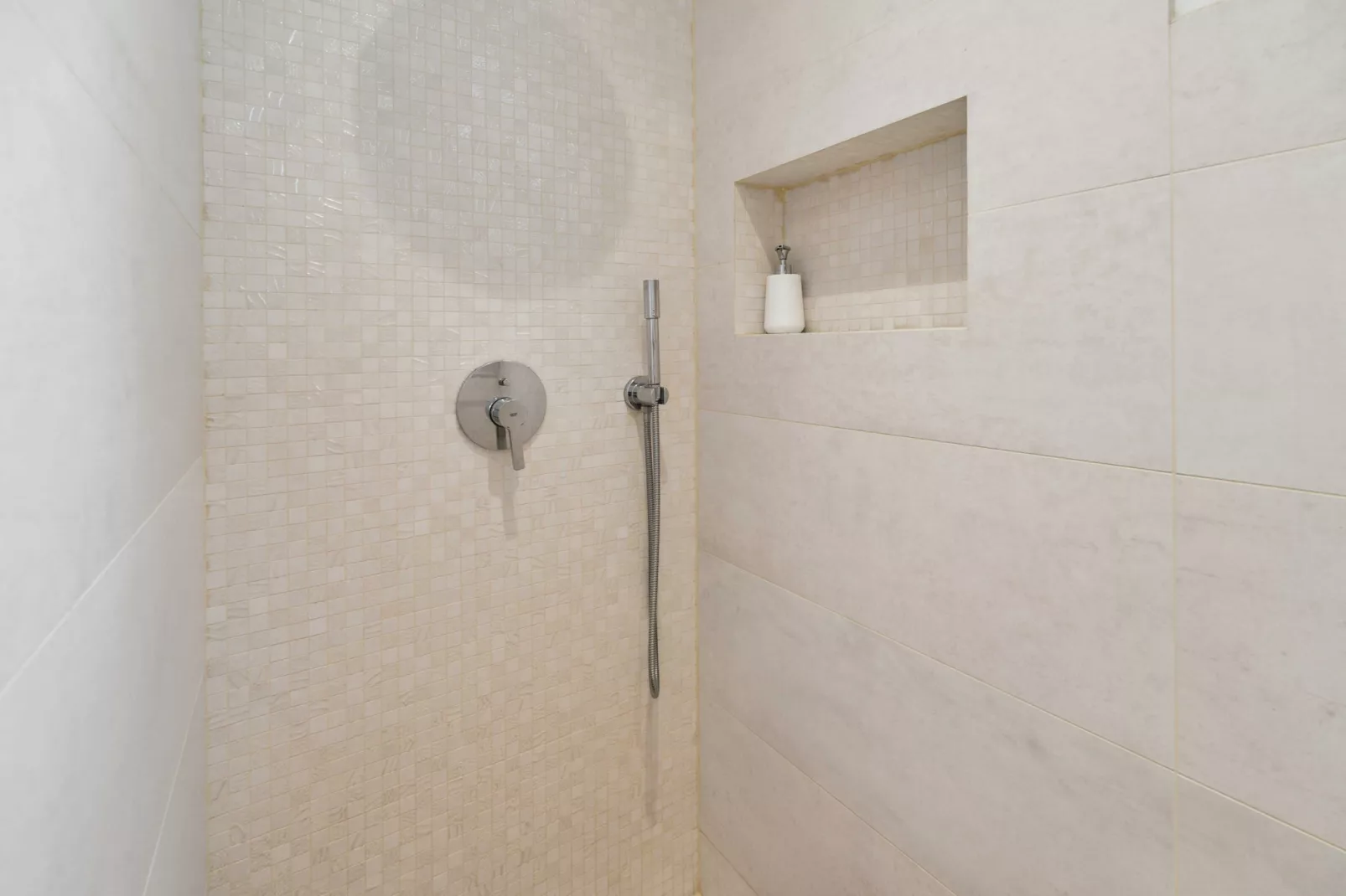 EM-19-TAMARIS - Niet-getagd