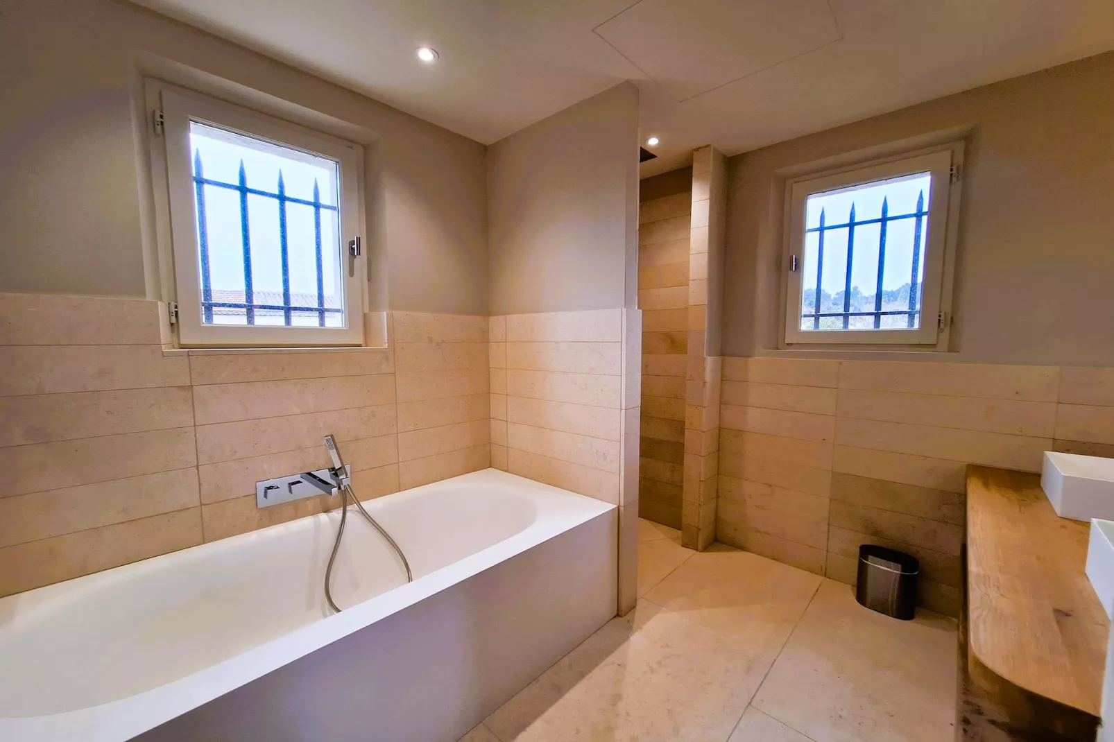 Le Mas Sorella – Votre Évasion Provençale au Cœur des Alpilles-Badkamer