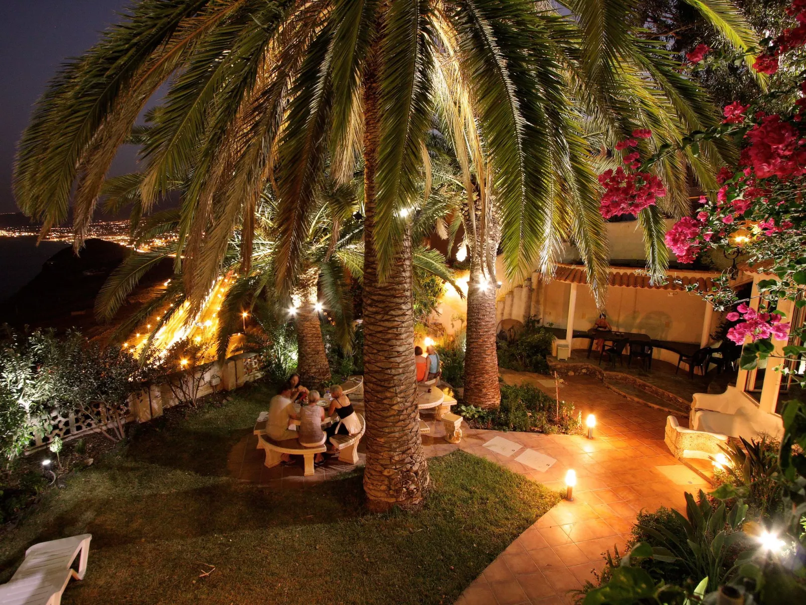 Villa Castillo Moro - Image-tags.info