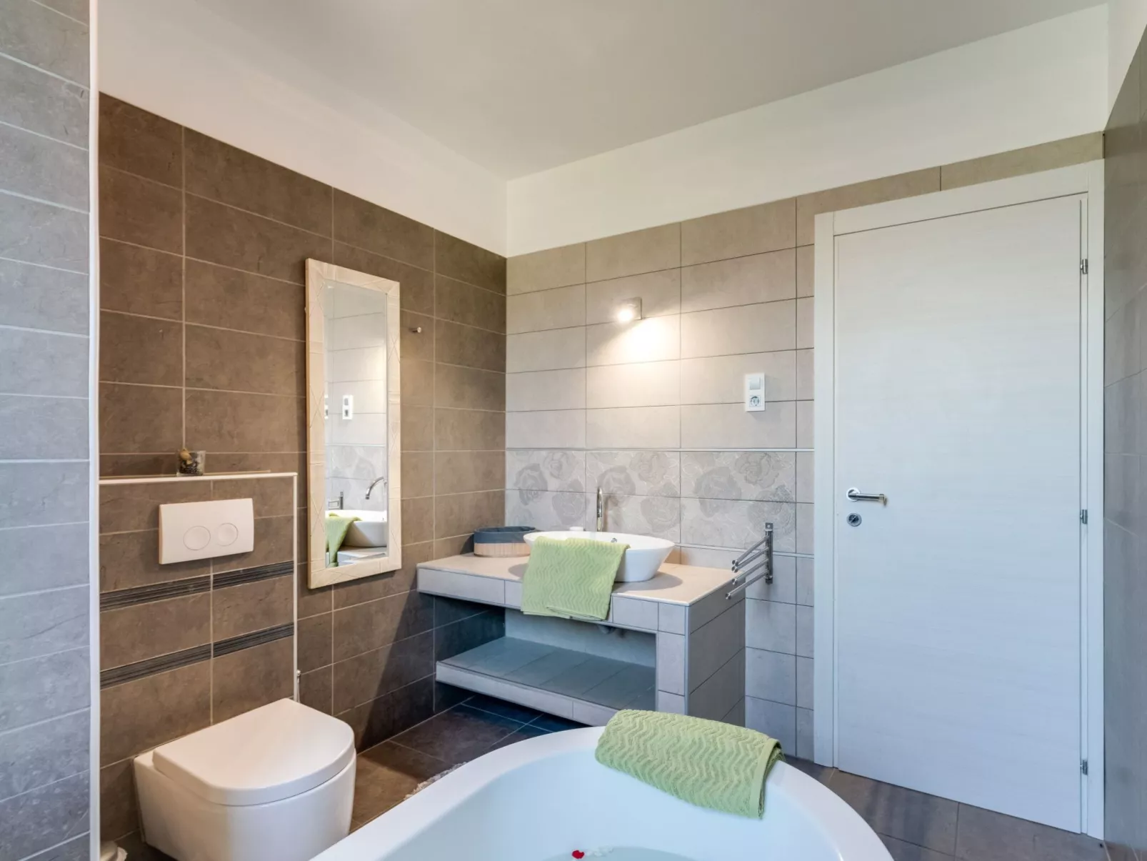 Villa "View" mit Blick auf das Wasser - Image-tags.info