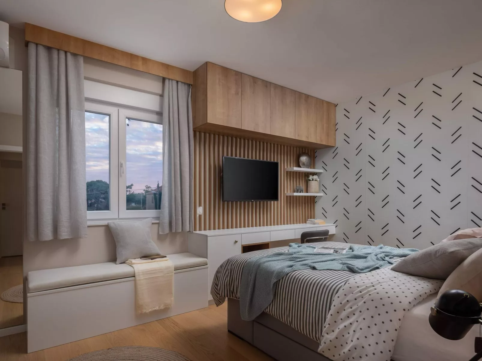 Villa in Strandnähe, Pool, Kinderspielplatz - Image-tags.info