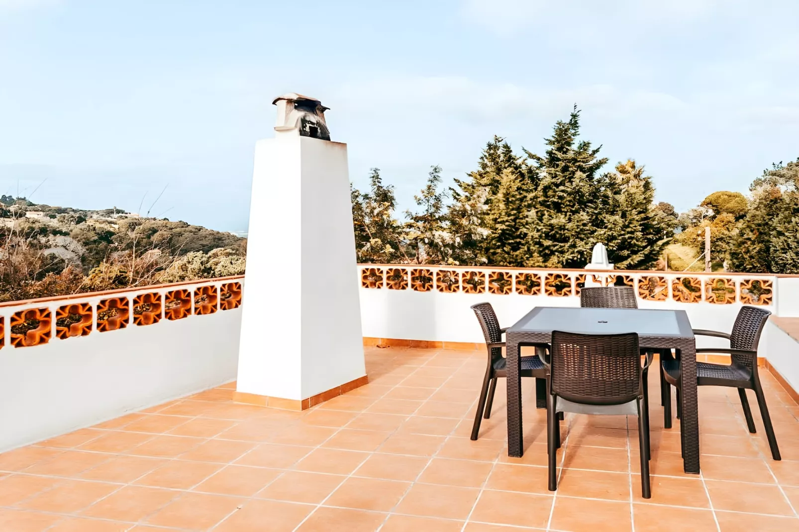 Oliveira's Houses By Gthouse-Terras